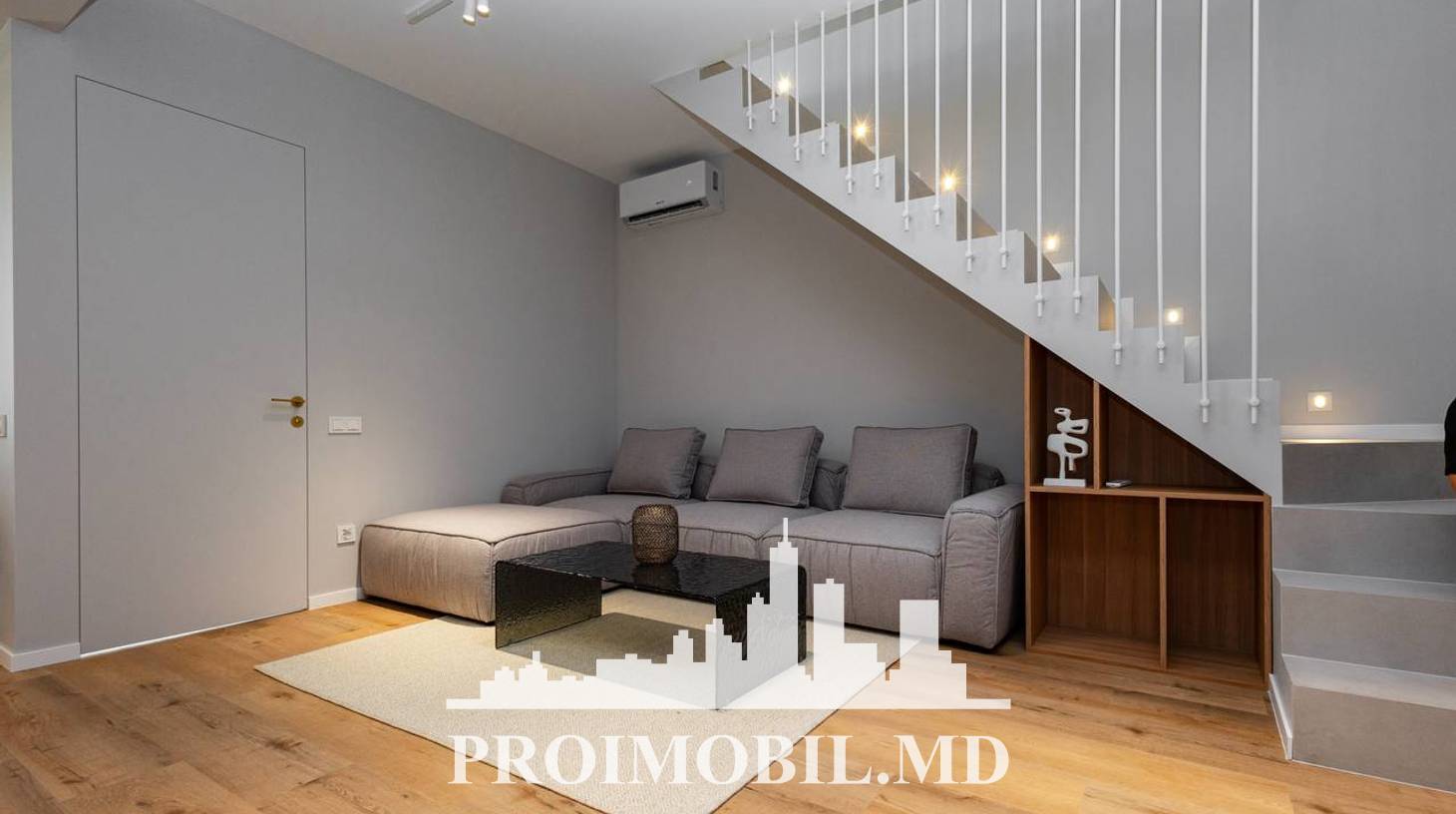 https://images.proimobil.md/RAmhqHzPkYmBkF3dGo12svdrkPf4_OF7xa5BkW8aTOY/watermark:0.75:so:0:30:0.39/resize:fill:1460:816:1/gravity:ce/bG9jYWw6Ly8vZXN0YXRlL2xyLzc0NGQ1OGFhLThiMjYtNGY1NS04ZGIxLTM2OGJlMTIwM2NiMC5qcGVn