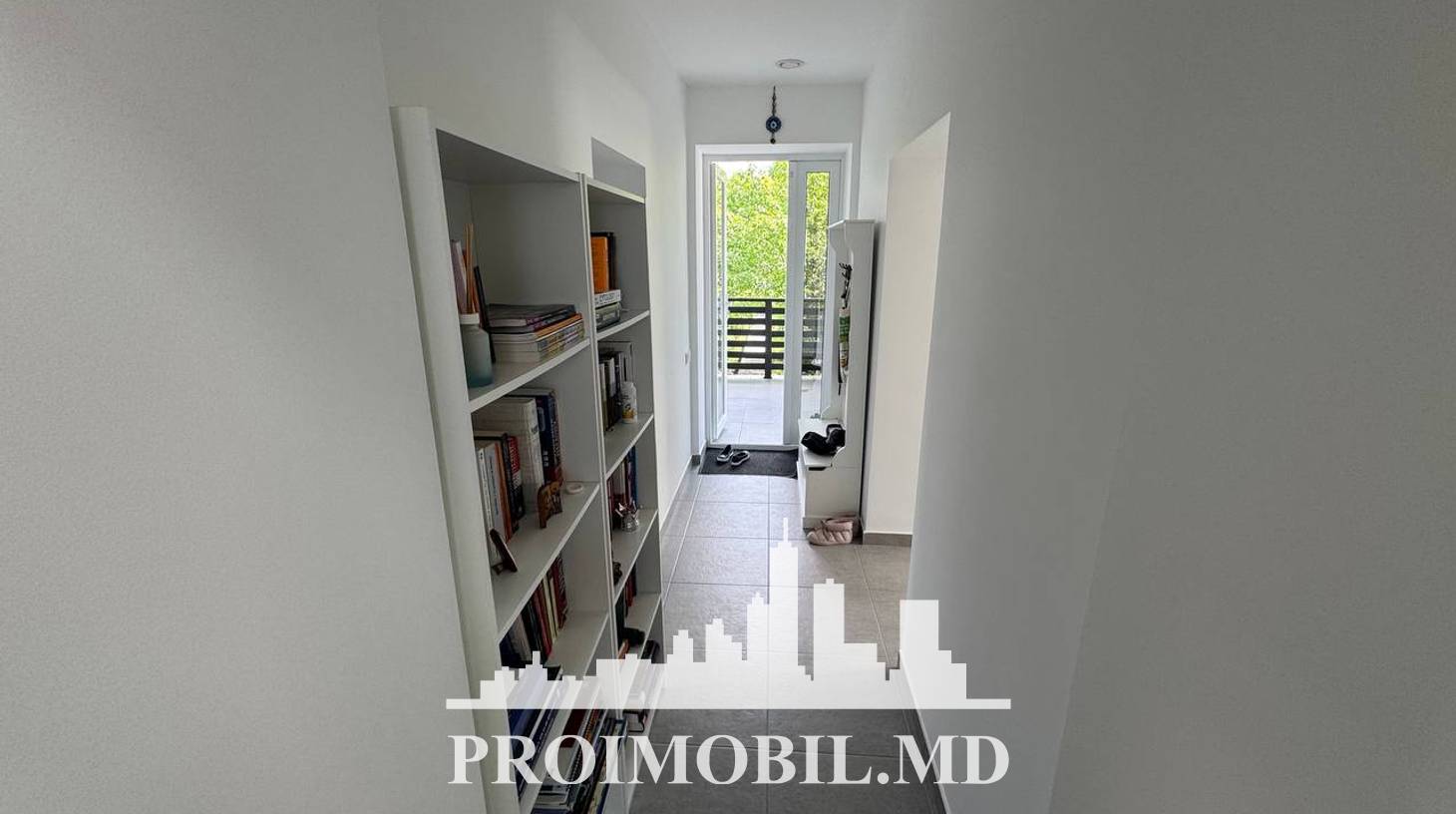 https://images.proimobil.md/RBuAp2h-NgHSMwfaWD7qwvAGeC0OZcX0FkPczjkwe5g/watermark:0.75:so:0:30:0.39/resize:fill:1460:816:1/gravity:ce/bG9jYWw6Ly8vZXN0YXRlL2xyLzNiNWEyZGU4LWJhNzItNDZiNi04ZGYwLTY3MWI1NzljMjI3OS5qcGVn