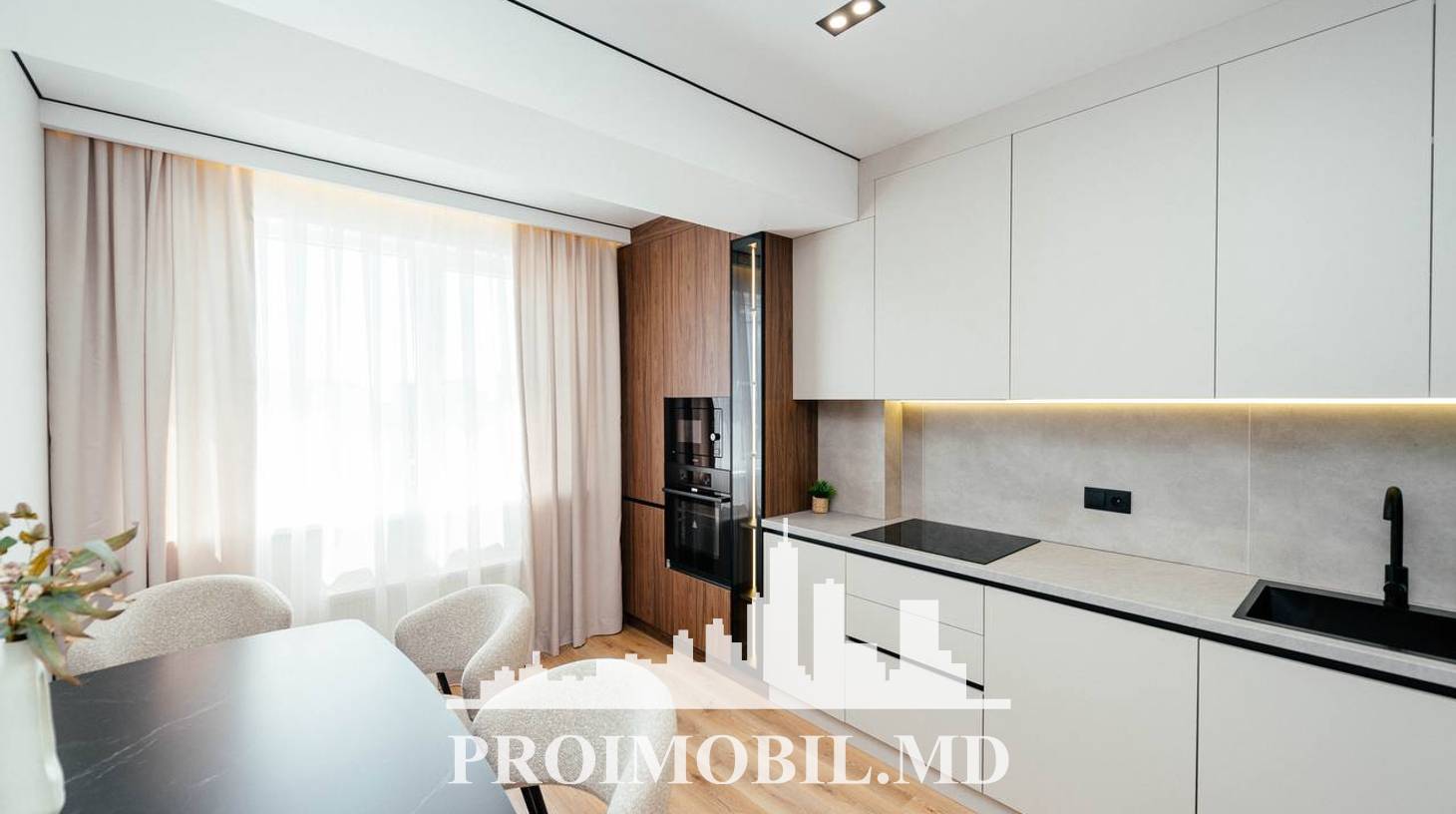 https://images.proimobil.md/RCsBzZvjs4vzY-PmQvFvbFQrs7Wvm5qPCQAcAApu8uY/watermark:0.75:so:0:30:0.39/resize:fill:1460:816:1/gravity:ce/bG9jYWw6Ly8vZXN0YXRlL2xyL2UyZmEyMTNhLTQ2OGUtNDhiMi05ZTlmLTBlOGMzYTIyY2QwYy5qcGVn