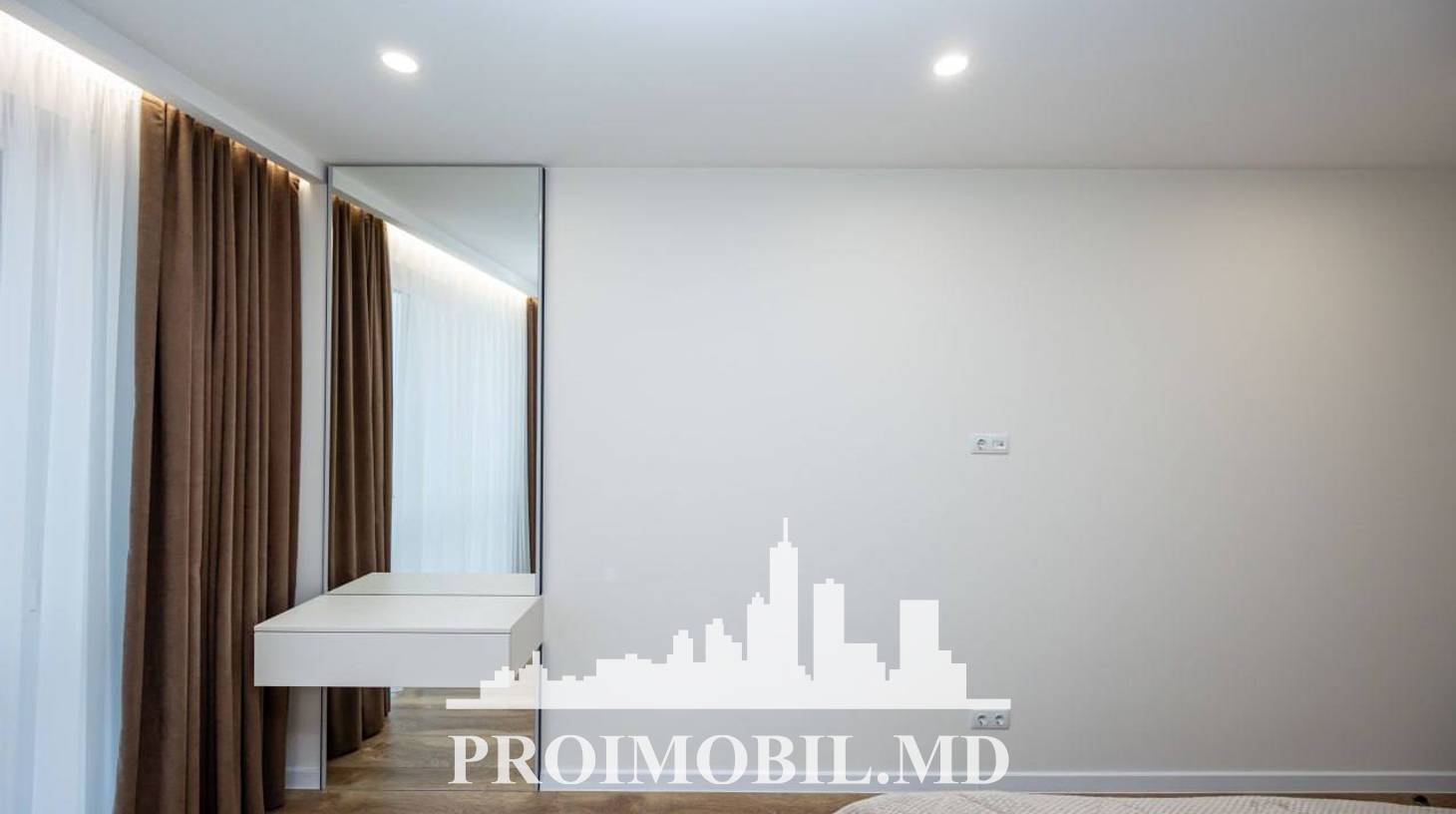https://images.proimobil.md/RCxlC3BR8E46R50Id-3IXTDppaKyi3jfH6ifUKRvB8Y/watermark:0.75:so:0:30:0.39/resize:fill:1460:816:1/gravity:ce/bG9jYWw6Ly8vZXN0YXRlL2xyLzM1NTI0MzkwLTk4OWMtNDYxYy1iZTk2LWUxZTRhMTlhNzkxYS5qcGVn