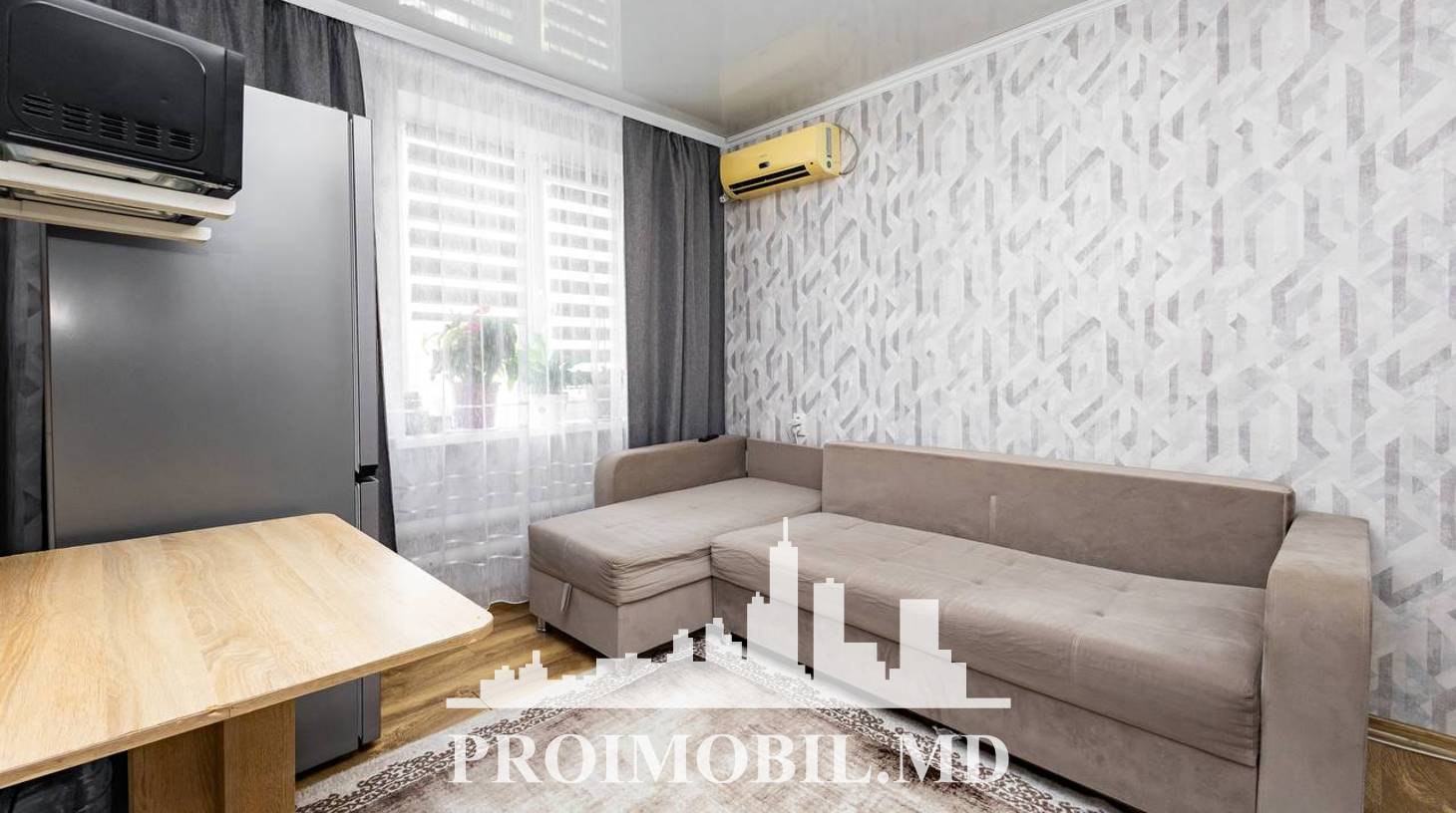 https://images.proimobil.md/RDB8SyRpN0ELI16q69NWQBxvnLmFxQFvli2BBV-RIXs/watermark:0.75:so:0:30:0.39/resize:fill:1460:816:1/gravity:ce/bG9jYWw6Ly8vZXN0YXRlL2xyLzY5NThhMmQ5LThlMmEtNDdmZi04M2M2LWVjOTI3Y2QzNGE5NS5qcGVn