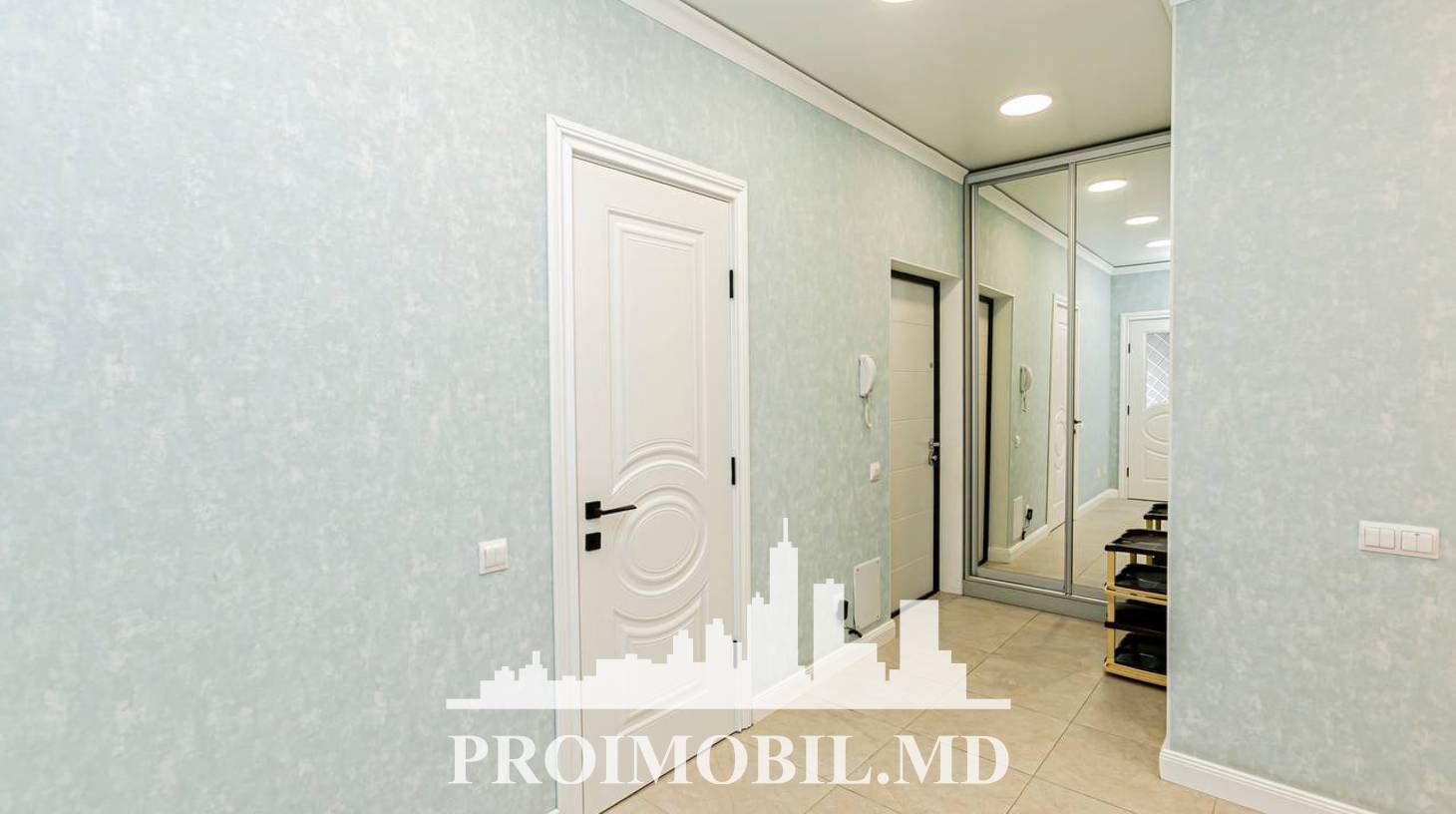 https://images.proimobil.md/RE2OhQZ-Z0Al484vXXJ6kv9g2LRZ7bNfUmeiKZ6aWAo/watermark:0.75:so:0:30:0.39/resize:fill:1460:816:1/gravity:ce/bG9jYWw6Ly8vZXN0YXRlL2xyL2MyYmZlY2YyLTI5NmQtNDI4MC1hOTk2LTU5ZTM2Y2NmZmYzYy5qcGVn