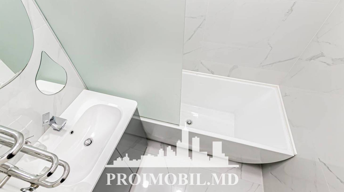 https://images.proimobil.md/RJBq4wMAOgb3pqyZWWXtH66h5U5KmRb9AtAXuLa7zgA/watermark:0.75:so:0:30:0.39/resize:fill:1460:816:1/gravity:ce/bG9jYWw6Ly8vZXN0YXRlL2xyLzZhMjczODQyLWE5ZTctNDlkNy1hNmZmLWY3MDRlZmY0ZDNkOC5qcGVn