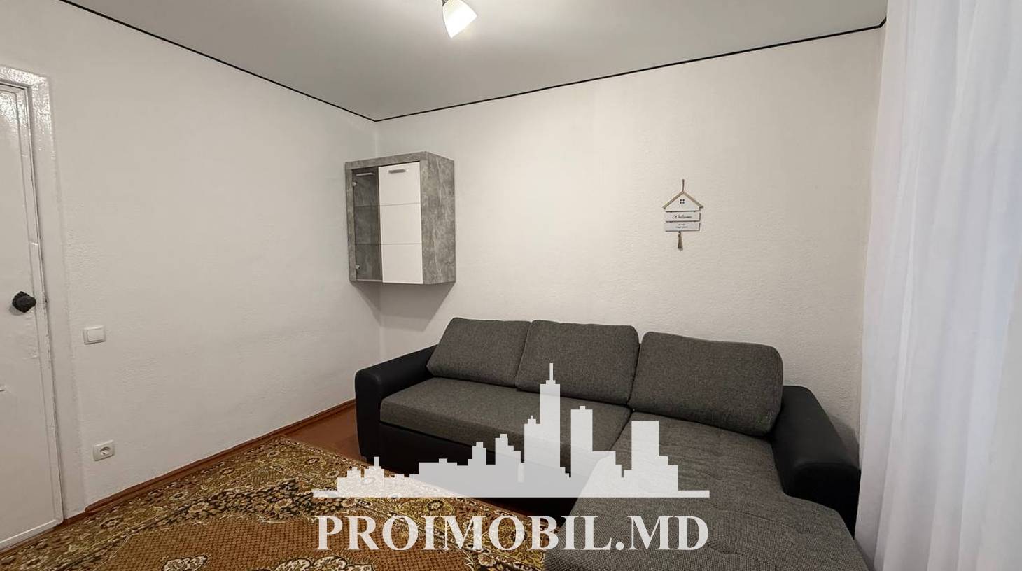 https://images.proimobil.md/RLgh99r6vMHV4y7qFE8Mh6EqytWMbLlxKDXEkesshhU/watermark:0.75:so:0:30:0.39/resize:fill:1460:816:1/gravity:ce/bG9jYWw6Ly8vZXN0YXRlL2xyLzJlYjQwZjk1LTdiN2ItNDk1Zi1iNTU4LTA0OGEzY2U1OTExOS5qcGVn