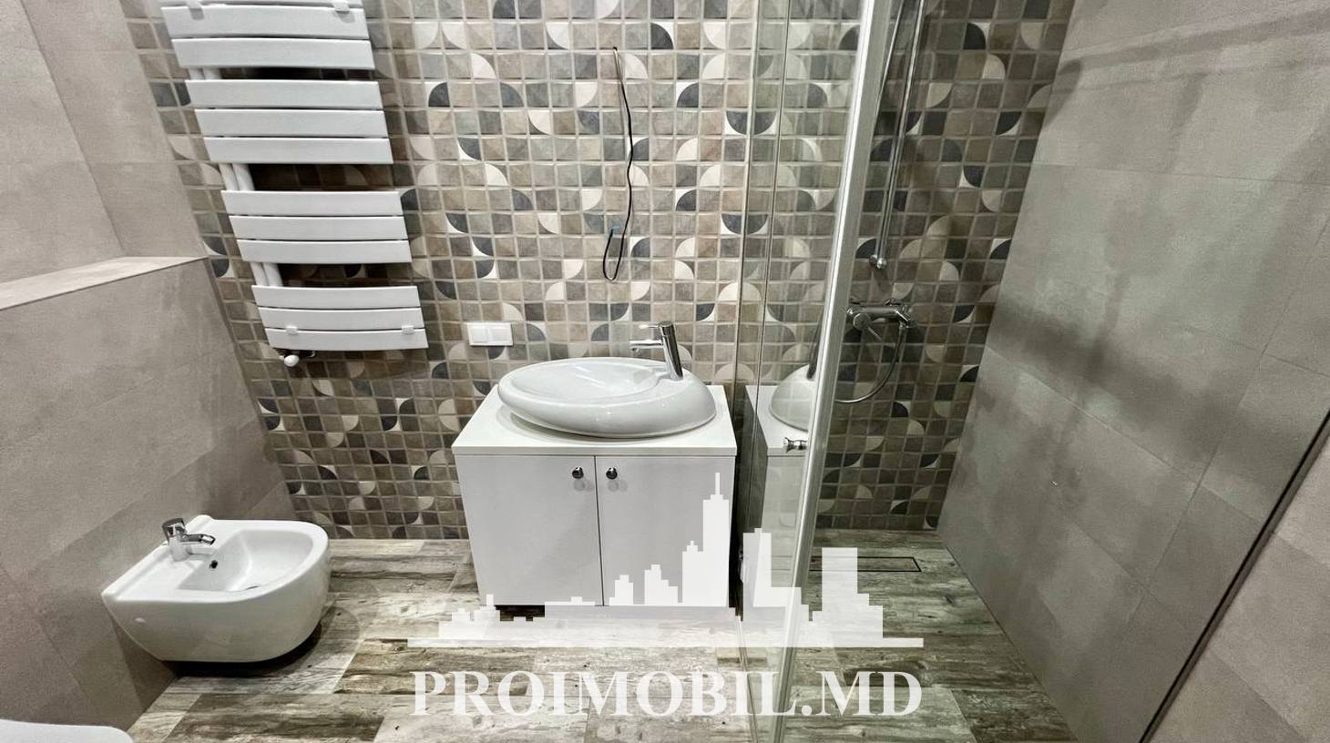 https://images.proimobil.md/RMg8pYQL5UYThBzXh-WjVuRHz5hZTMieqRVbcMHU0p4/watermark:0.75:so:0:30:0.39/resize:fill:1460:816:1/gravity:ce/bG9jYWw6Ly8vZXN0YXRlL2xyLzM1YzFmYTRjLTZjNTctNGYxMy1iYjhkLWQ3NWJiY2U0YmM3MS5qcGVn