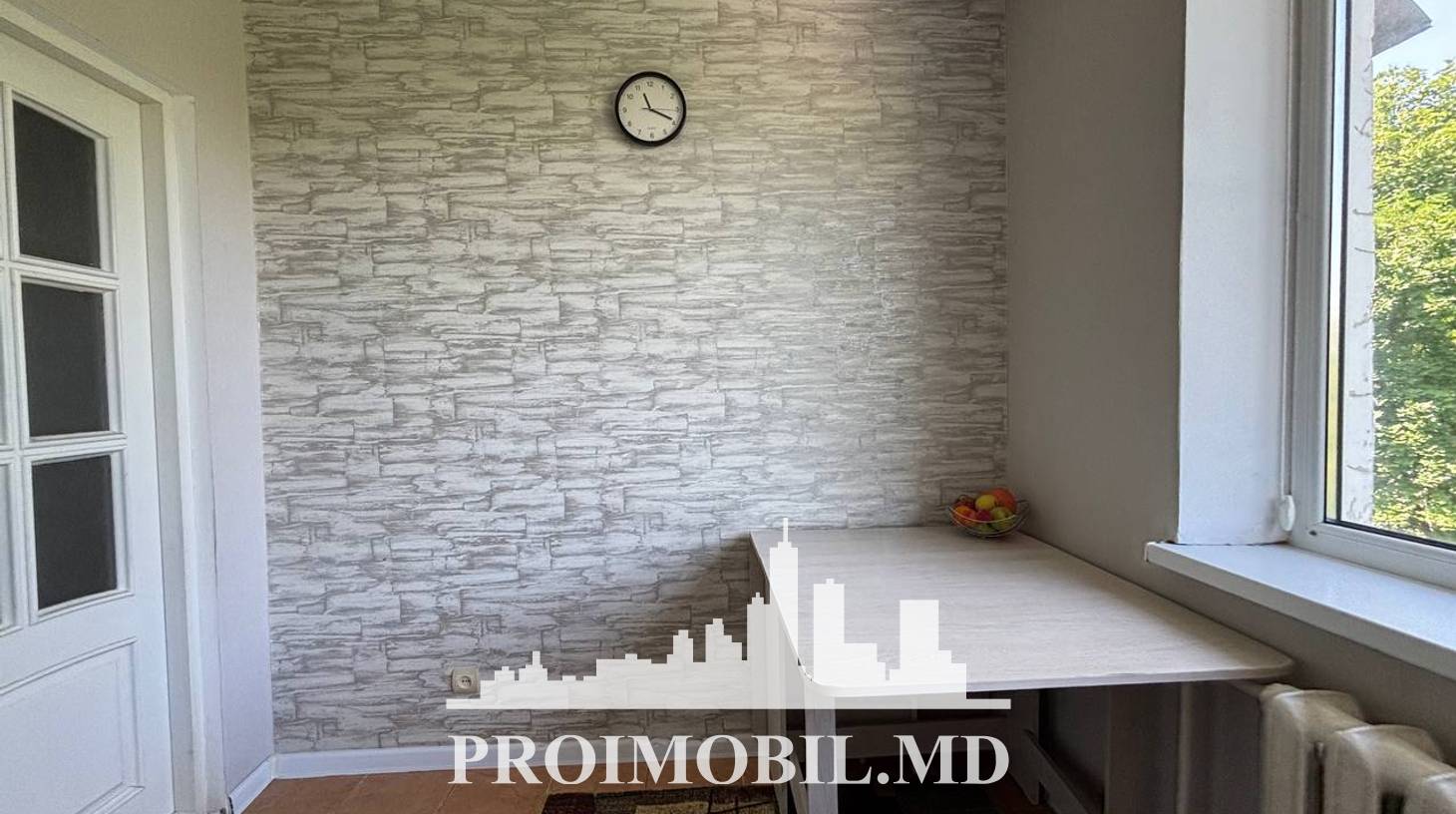 https://images.proimobil.md/ROxOuYixaFRxUGM2Bh2xfSOI4aMLali2nXzmHbhe3ME/watermark:0.75:so:0:30:0.39/resize:fill:1460:816:1/gravity:ce/bG9jYWw6Ly8vZXN0YXRlL2xyL2I0M2JlNDIzLWIyNGUtNDIwMi05M2ZmLTY5NjdhZTM4ZmRlMS5qcGVn