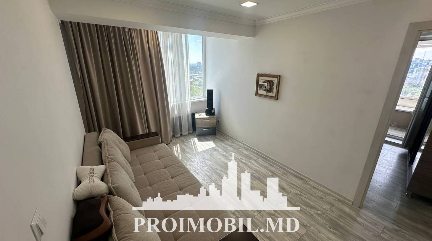 https://images.proimobil.md/RQ3S7AizNjNja6oBMzVx_fiCqBe25UelCUVCPDyzVqY/watermark:0.75:so:0:30:0.39/resize:fill:1460:816:1/gravity:ce/bG9jYWw6Ly8vZXN0YXRlL2xyLzQ3NTY0MzIyLTcwMGQtNGQwZi05N2Y4LTc1ZWQ2MjJjN2RhZi5qcGVn