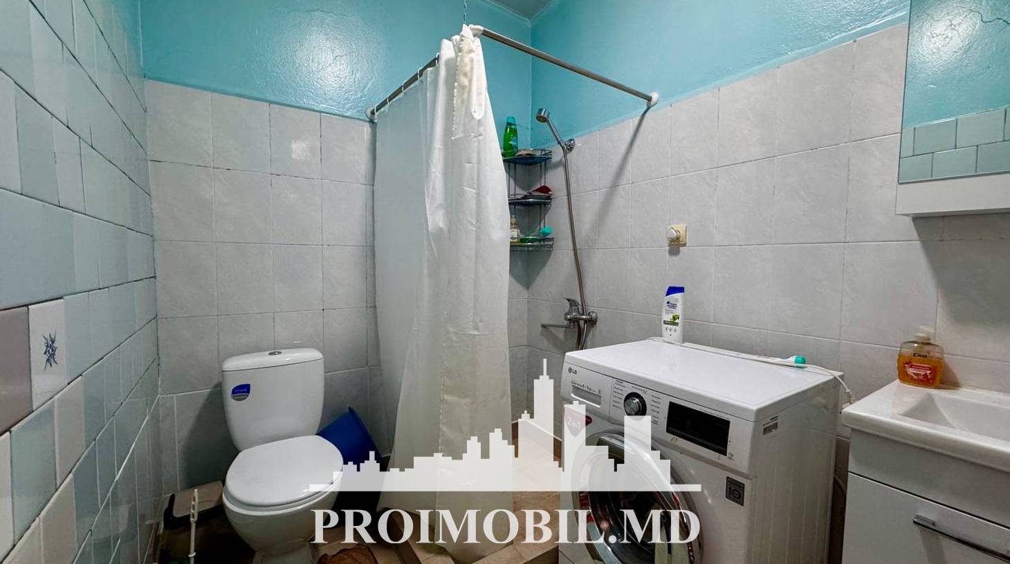 https://images.proimobil.md/RQPPpyBAD4PlpGa1Jmv3GOQP2-VaFKiB92uQi8BFnoE/watermark:0.75:so:0:30:0.39/resize:fill:1460:816:1/gravity:ce/bG9jYWw6Ly8vZXN0YXRlL2xyL2Q3YjM2NDQ2LWVlOGQtNDAzMi1iMjQ2LTc4ODMwNWQwMjBjYi5qcGVn