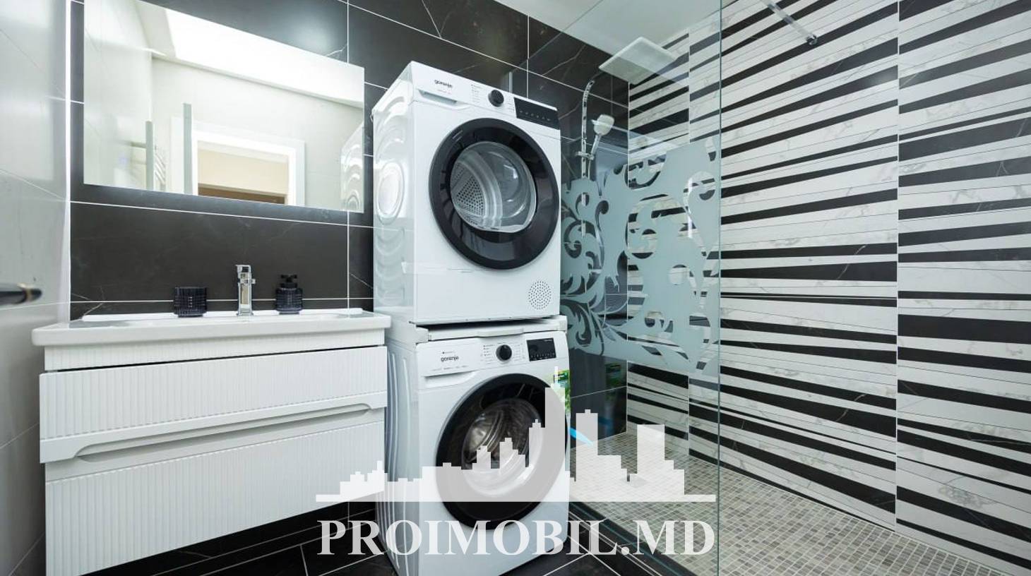 https://images.proimobil.md/RUddh2ZyxeYmsiGyyV5BI6Gj3WSEc2gudmxVTZIFb64/watermark:0.75:so:0:30:0.39/resize:fill:1460:816:1/gravity:ce/bG9jYWw6Ly8vZXN0YXRlL2xyL2U3N2FiNTc3LTZmNjktNGRhZS04MjUwLWM5ZDljY2I0MzdlZS5qcGVn