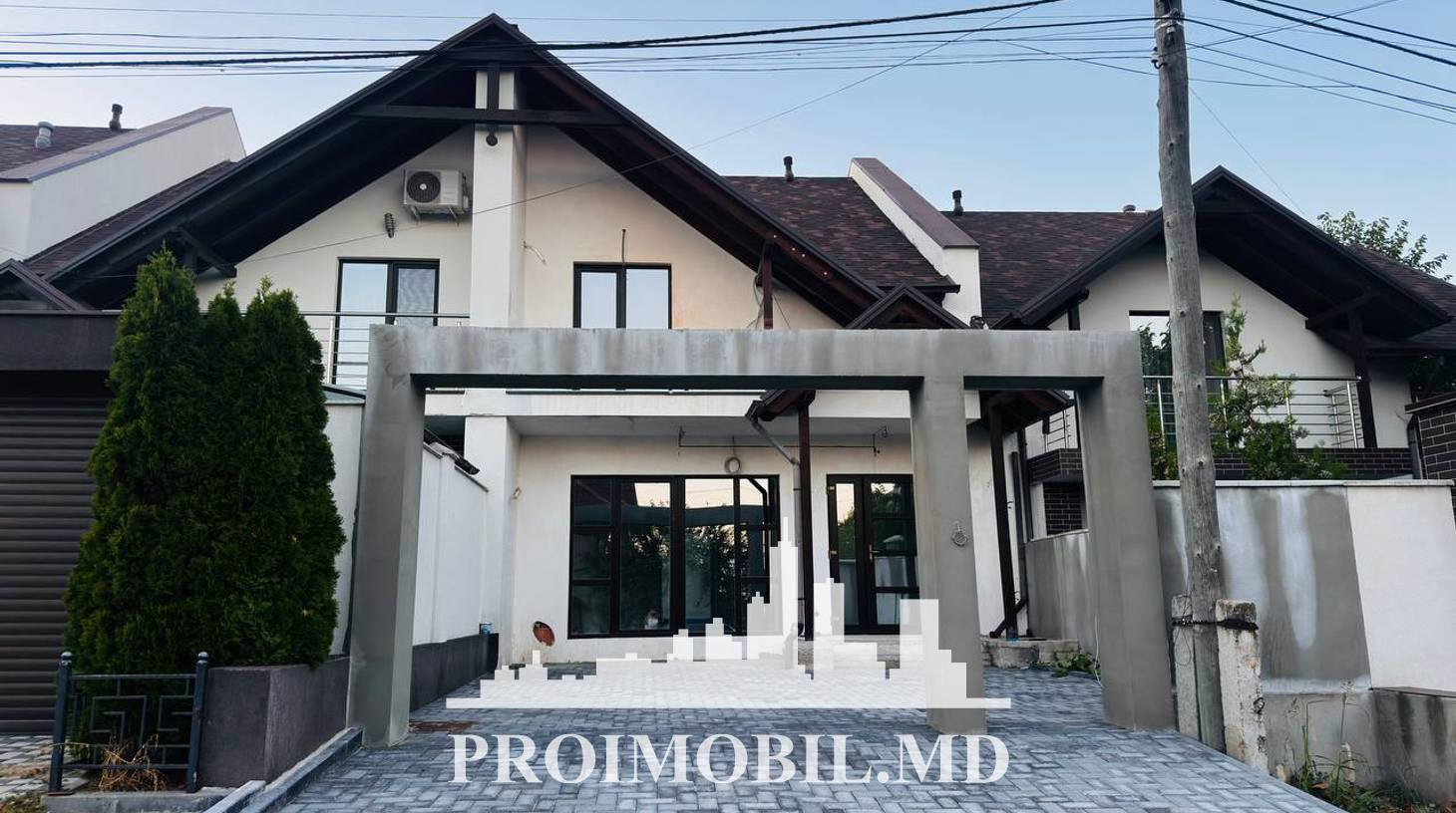 https://images.proimobil.md/RdtsrPoR-aEtFSvN2m3YLSWGqO9Ovp5_pugVX3WimYM/watermark:0.75:so:0:30:0.39/resize:fill:1460:816:1/gravity:ce/bG9jYWw6Ly8vZXN0YXRlL2xyLzQ2NTlmNGI2LWFmMmItNDBjMS05YzVhLWY5NWFmNWNiNDJhZi5qcGVn