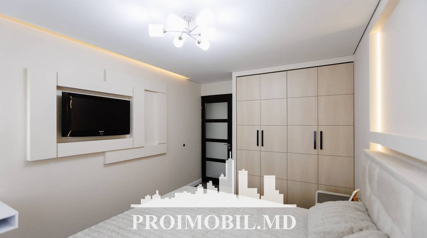 https://images.proimobil.md/RgYUjIBC4HljmzAIhsfPqjDulhbQOM6lM764eO4Hd9c/watermark:0.75:so:0:30:0.39/resize:fill:1460:816:1/gravity:ce/bG9jYWw6Ly8vZXN0YXRlL2xyLzE4ZDNlYjVkLWUzMTAtNDdmYi04OTQ1LTRmOWE0OTY2OTExNC5qcGVn