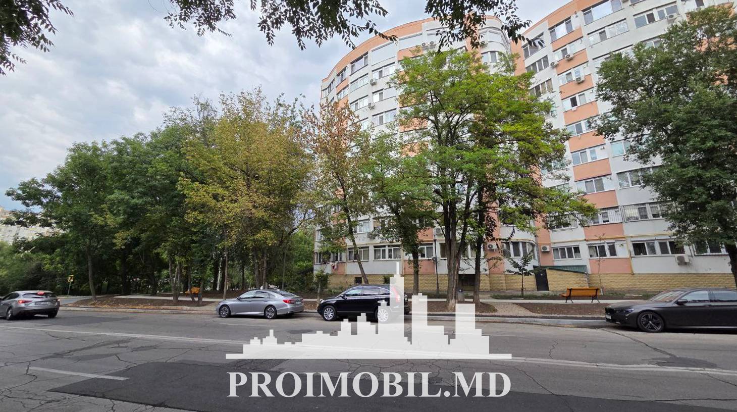 https://images.proimobil.md/RjTWz7GlLP-SDJvy3CoP_xk1IfH6tdIK9GFOatNHYvo/watermark:0.75:so:0:30:0.39/resize:fill:1460:816:1/gravity:ce/bG9jYWw6Ly8vZXN0YXRlL2xyLzAxMjEzZDc2LWY3MDEtNGQ1Ni1hYWM4LTZkOWFlNzVkNjczYi5qcGVn