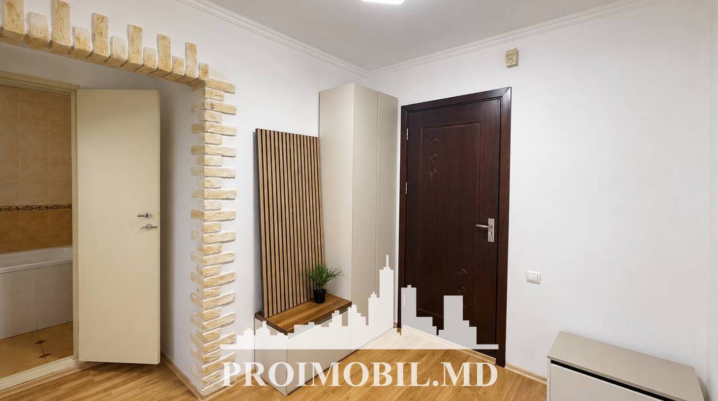 https://images.proimobil.md/Rjte3Kt_6Id4rzGawk7LDNhrPu32A1p_1aV8fR6xHbs/watermark:0.75:so:0:30:0.39/resize:fill:1460:816:1/gravity:ce/bG9jYWw6Ly8vZXN0YXRlL2xyLzIzMGQ2ZTFlLTNkZTUtNDA4OS1iZTAyLTBmY2YzNWIzY2M0ZC5qcGVn