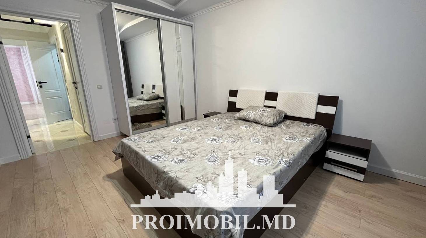 https://images.proimobil.md/RkiULwBsQrl751uZVfi_04yU8z0pkGAg6MfqLWg56XE/watermark:0.75:so:0:30:0.39/resize:fill:1460:816:1/gravity:ce/bG9jYWw6Ly8vZXN0YXRlL2xyLzcwOTcyMDEwLWI3MWItNDcxZi1hOWQwLTAzY2IwYzQ1MjJhNC5qcGVn