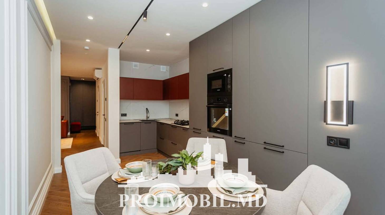 https://images.proimobil.md/RnSx7W5T1sDq0RAbdrTYBwCJ2yWh1vOcqCUy_3t74is/watermark:0.75:so:0:30:0.39/resize:fill:1460:816:1/gravity:ce/bG9jYWw6Ly8vZXN0YXRlL2xyL2E1NGJjODAzLWMwOTItNDQwMC1hNWViLTU2ZWE4NWRmNmY1ZS5qcGVn