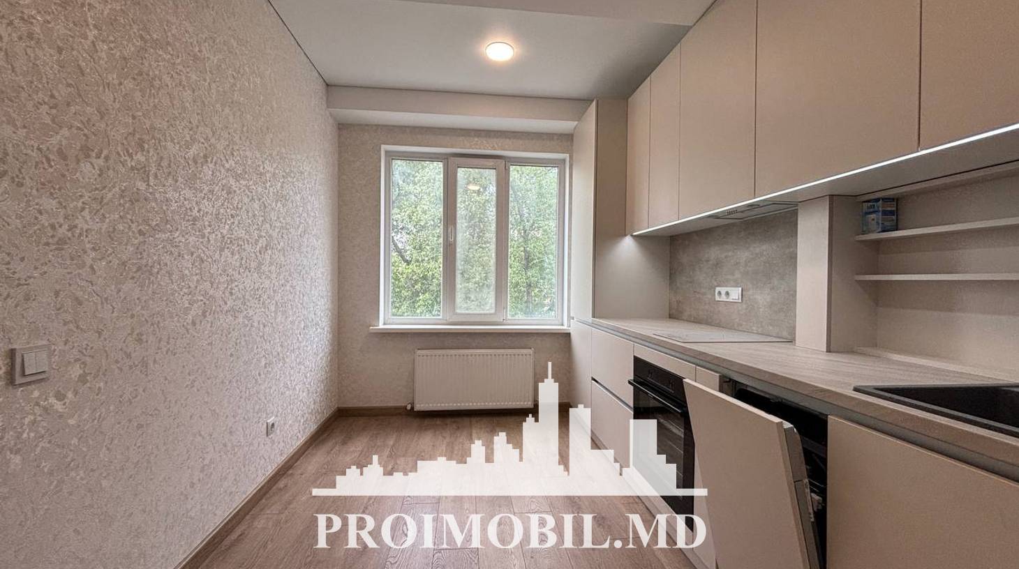 https://images.proimobil.md/RolfskAELZ0ZCqj0wWSR2Z0dhR4hKvmpyJauM_J-TfY/watermark:0.75:so:0:30:0.39/resize:fill:1460:816:1/gravity:ce/bG9jYWw6Ly8vZXN0YXRlL2xyL2NlMzY1ZDZjLTE1NmItNGMyMC1hNWNmLTZhMDYyNjc2MzRkZS5qcGVn
