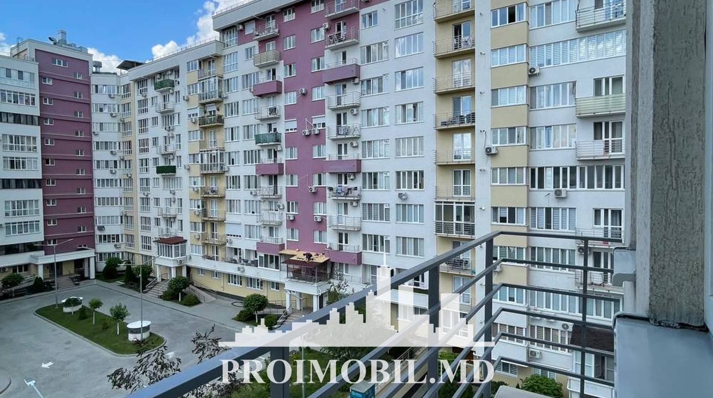 https://images.proimobil.md/Rpm1ME0JWnPx8fmq63p35U4VacqvuF0fXw581slJEUA/watermark:0.75:so:0:30:0.39/resize:fill:1460:816:1/gravity:ce/bG9jYWw6Ly8vZXN0YXRlL2xyLzhlYzI5Y2I0LWE2YTYtNGNmMy1hYTQwLWI5ZjllYzhmMjhlZi5qcGVn