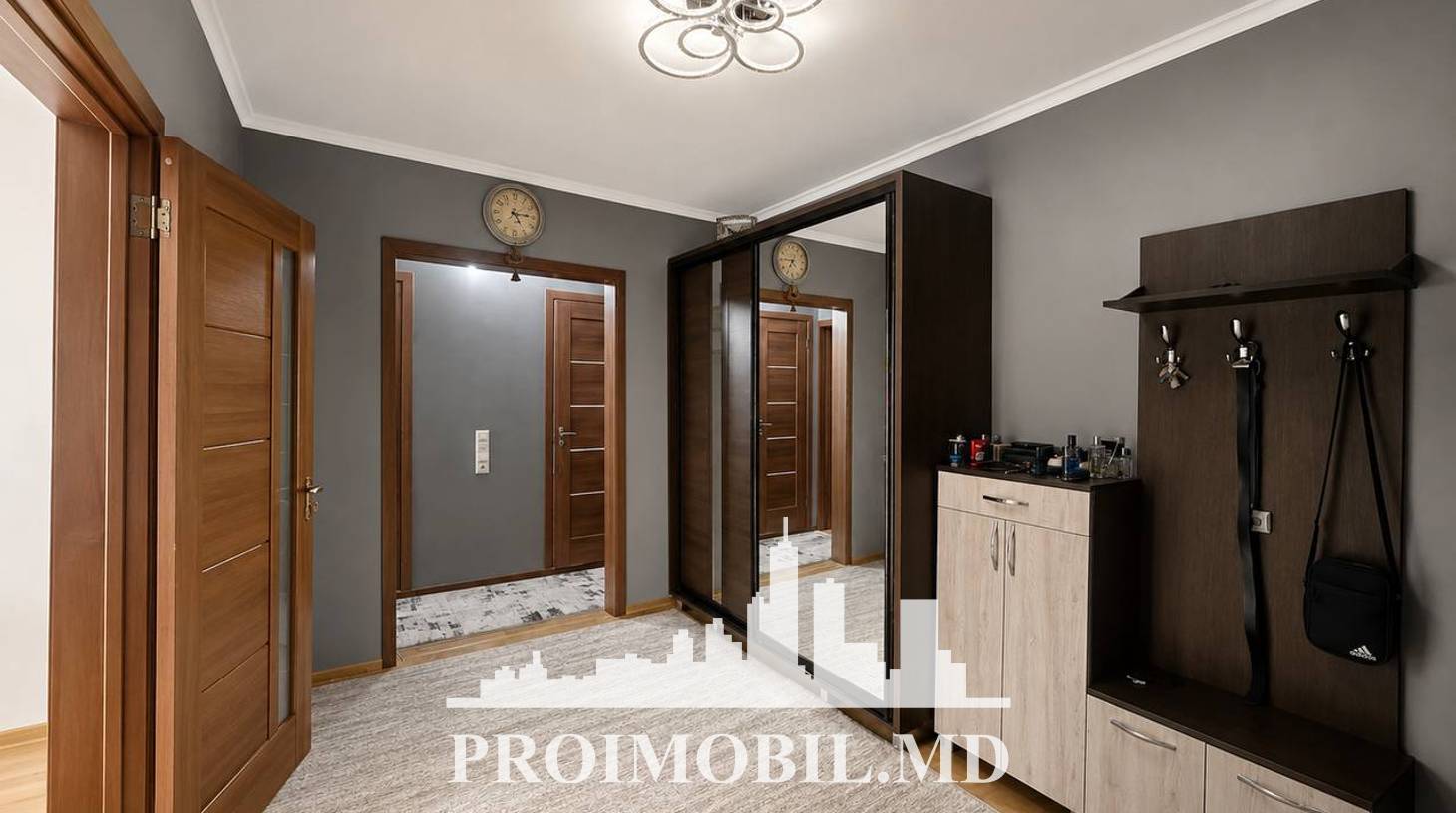 https://images.proimobil.md/RqOHo4RAUmt2Az5k9DeUHeTJxMf9RQzuS_Teq7_DDZM/watermark:0.75:so:0:30:0.39/resize:fill:1460:816:1/gravity:ce/bG9jYWw6Ly8vZXN0YXRlL2xyLzc4NTBlNWU0LWI0MWYtNDU0MC04YzMzLWQwZDU4N2IwZGU3Yi5qcGVn