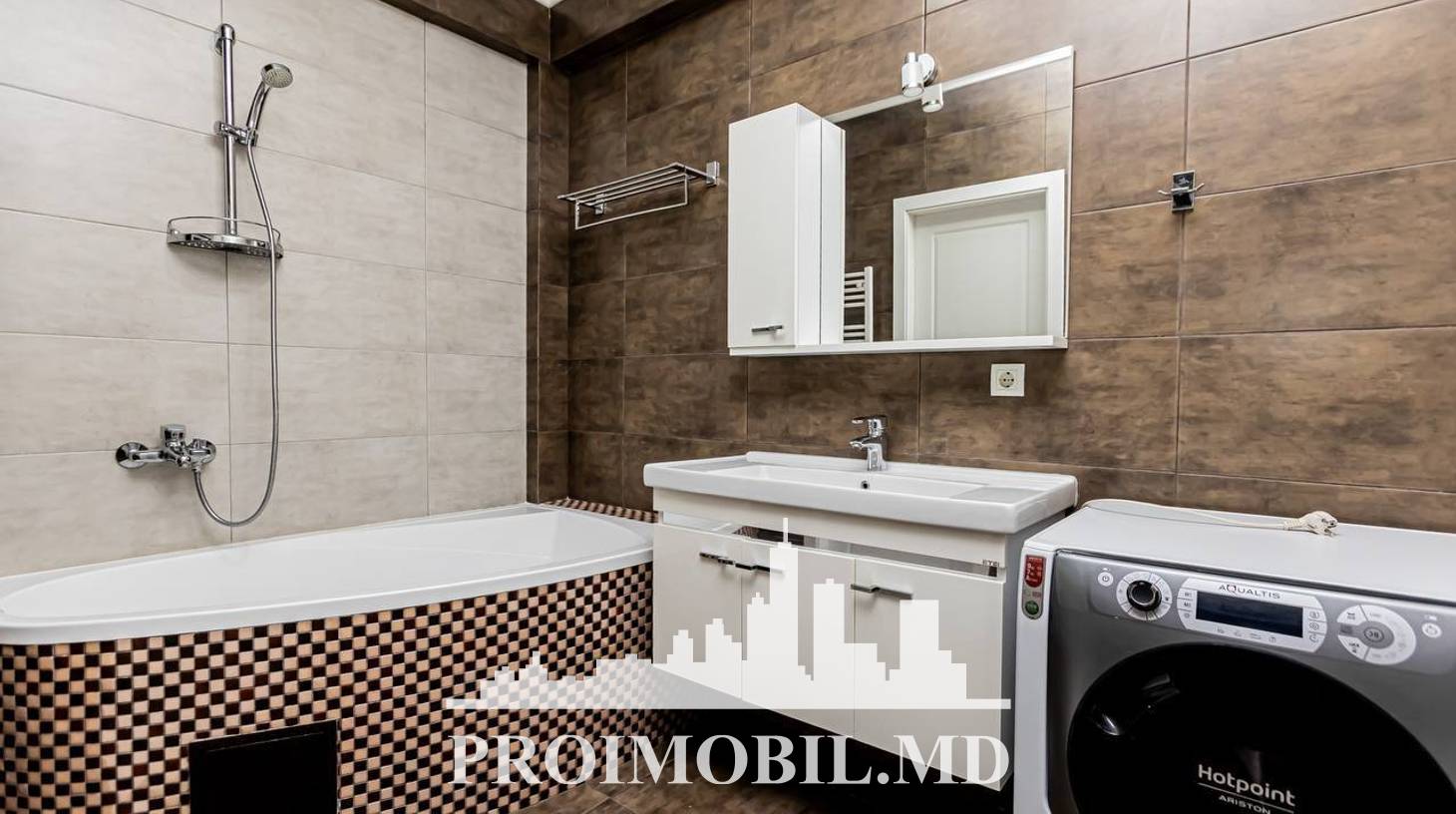 https://images.proimobil.md/Rxdejk6dlZhU2yC-m_d6DTyDxiDp30LrNjXynIP-Wo8/watermark:0.75:so:0:30:0.39/resize:fill:1460:816:1/gravity:ce/bG9jYWw6Ly8vZXN0YXRlL2xyL2Q1YTZiOTM5LWYxZTQtNDIzMi1hODVhLTM3NTcwN2NmMzc1ZS5qcGVn