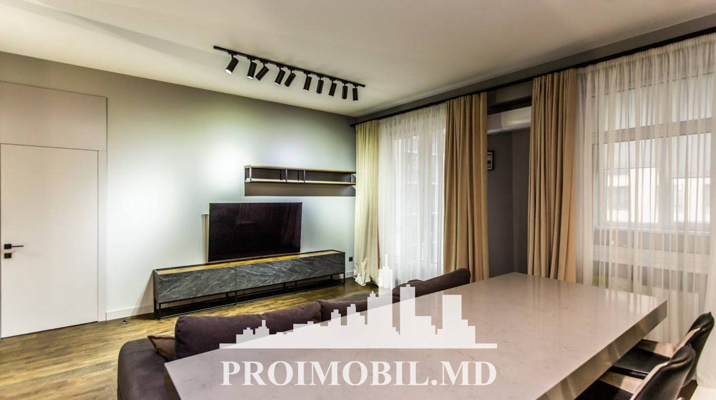https://images.proimobil.md/Ry3K0-DOiLOkOGQ_w99T9-Hqso0hTHH3a6uaiDMtp4I/watermark:0.75:so:0:30:0.39/resize:fill:1460:816:1/gravity:ce/bG9jYWw6Ly8vZXN0YXRlL2xyLzhlNmJkYzM0LTU4YTAtNGRiOS1hZTRlLTVjNmJkNzk1MWM2Yy5qcGVn