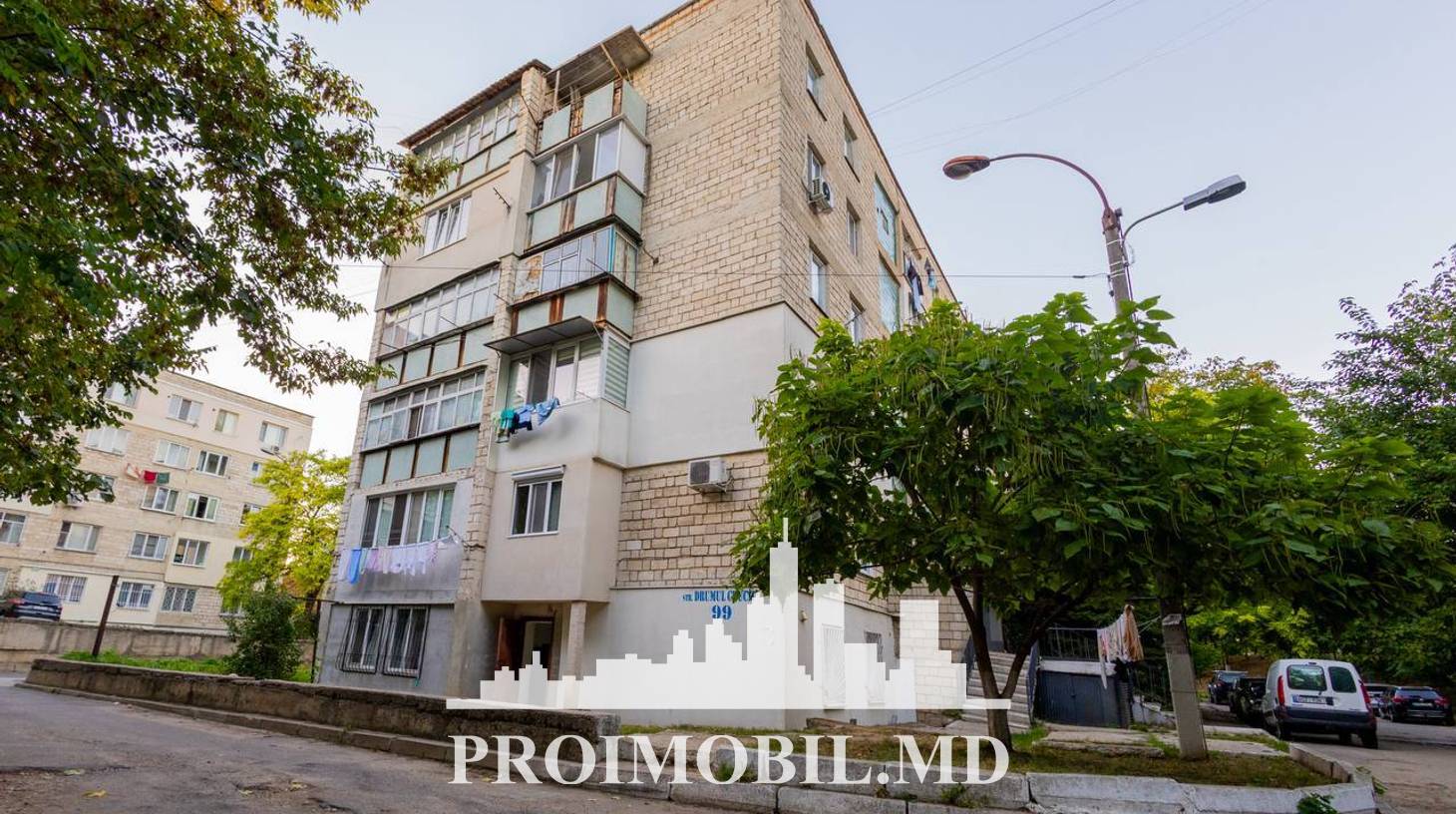 https://images.proimobil.md/S-Mb6OlkYcpUEpeWusTfEcUMrQW9CqGeSw4Tzndky9A/watermark:0.75:so:0:30:0.39/resize:fill:1460:816:1/gravity:ce/bG9jYWw6Ly8vZXN0YXRlL2xyLzcxMjNkYjJiLTFjMmUtNDUxYS1iYjQ1LTlmZjY3OGNjZTBlMi5qcGVn