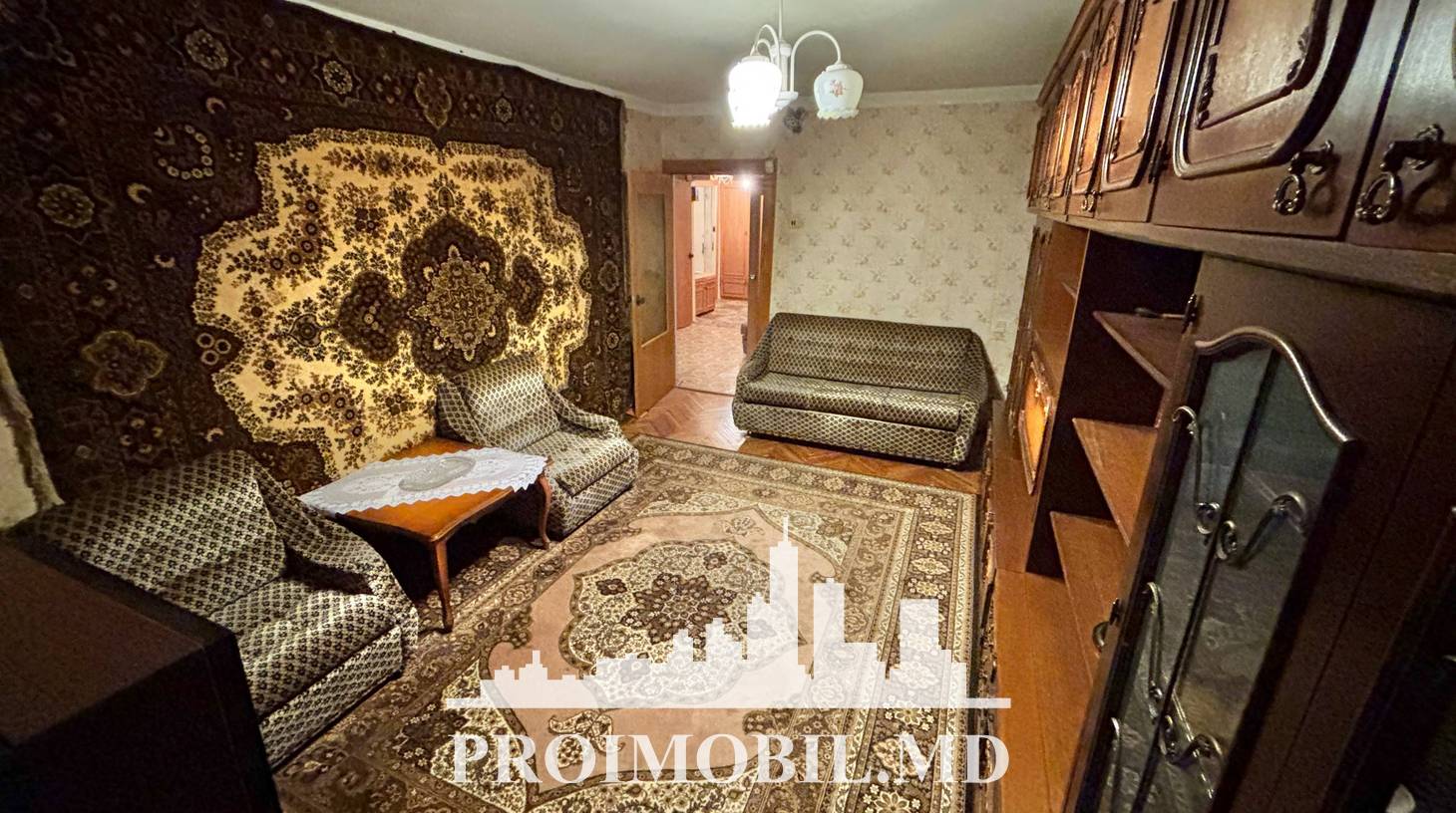 https://images.proimobil.md/S0a8Y-gRlxfZUhiTu3WbSNGFQIQlFzn5CaAjQbR50po/watermark:0.75:so:0:30:0.39/resize:fill:1460:816:1/gravity:ce/bG9jYWw6Ly8vZXN0YXRlL2xyLzlkOGI1YTg0LWNiNWYtNDllNS1hMzJjLThmMTFkMjYwYzVlMS5qcGVn