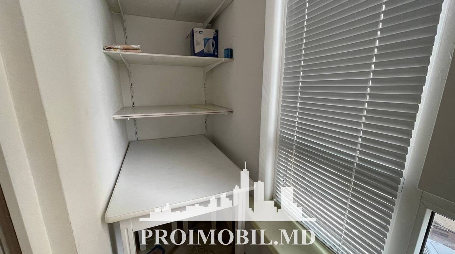 https://images.proimobil.md/S14D8oCaiTFZqQornBbQ3DZ6bz8BoOZt18mX_WtP1vg/watermark:0.75:so:0:30:0.39/resize:fill:1460:816:1/gravity:ce/bG9jYWw6Ly8vZXN0YXRlL2xyLzc3ZmE0NGY2LTYwZjItNDlkYi1hOGIwLWJhNjAyMzMxZmIwYy5qcGVn
