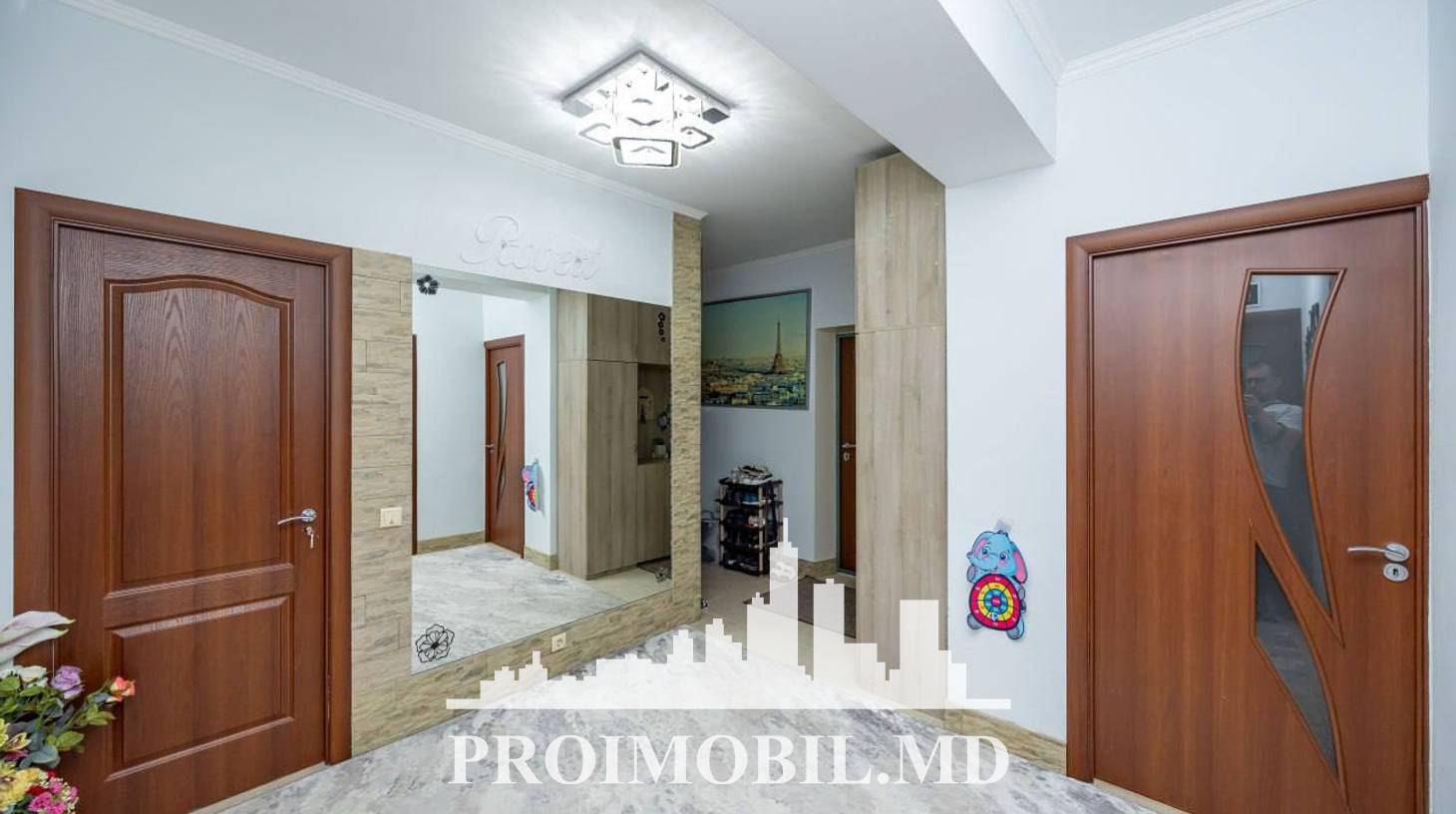 https://images.proimobil.md/S1cocAyPl5y2pY1_OFjWo3x5TwGsxzxzS7_2-FpPPto/watermark:0.75:so:0:30:0.39/resize:fill:1460:816:1/gravity:ce/bG9jYWw6Ly8vZXN0YXRlL2xyLzgxYzA1YWJjLTgwMWUtNGE4Yi1hZTBjLTE4YzQ5NDZhY2ExYi5qcGVn