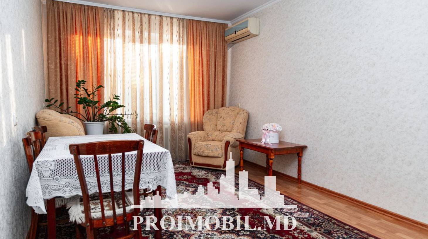 https://images.proimobil.md/S5ynbeOLV5m-d0yWxoDneiXjMAR5sgVPAYBZvotn9Xg/watermark:0.75:so:0:30:0.39/resize:fill:1460:816:1/gravity:ce/bG9jYWw6Ly8vZXN0YXRlL2xyLzlhN2MyZjNjLWQ4N2QtNDQ4Yy1hODNkLTI4MGNjZmZmM2ZmNS5qcGVn