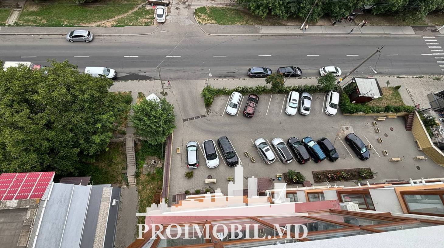https://images.proimobil.md/S6q8n47ZSGmiJJV1H8-sVK9FhBvsEUs0yrWujiDGFgI/watermark:0.75:so:0:30:0.39/resize:fill:1460:816:1/gravity:ce/bG9jYWw6Ly8vZXN0YXRlL2xyLzE3NWU3M2VlLTNhNDctNDhhNi1hNjgyLTM0MjQzYjEwMGFmZC5qcGVn