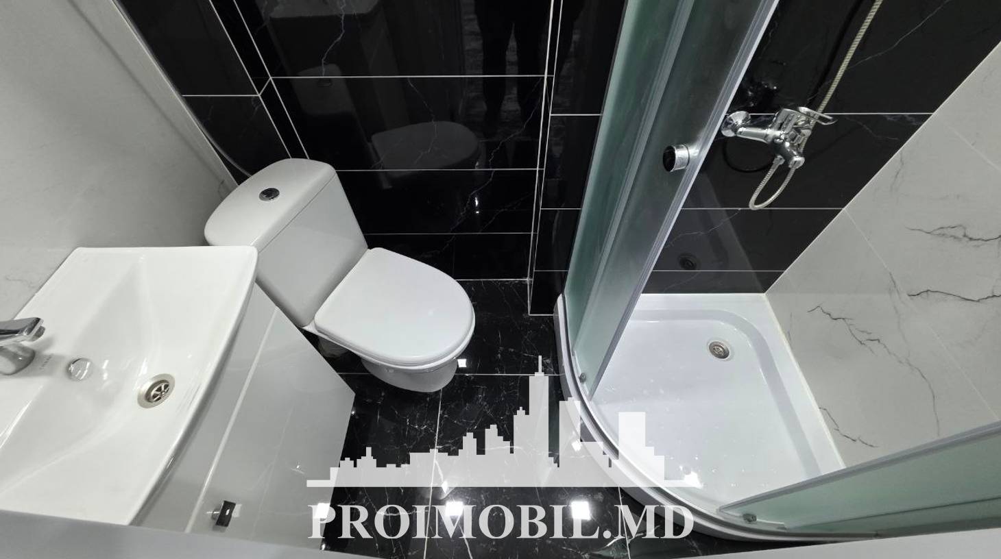 https://images.proimobil.md/S8Fh3ASmiNA7kHo3vD_MyvzB64bYV18ewn0JpkYic4Q/watermark:0.75:so:0:30:0.39/resize:fill:1460:816:1/gravity:ce/bG9jYWw6Ly8vZXN0YXRlL2xyL2FmNDZiODRkLWI4OTItNGQwOS1hNmQ5LTNkMTZhNjgzMWE0Ny5qcGVn