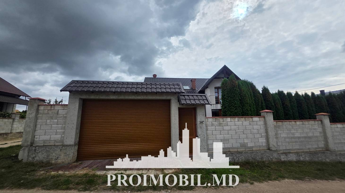 https://images.proimobil.md/S8rWFMWIhv0UFQ0cyXT1H-FcV5bbgRpjUchu7Y6Kei0/watermark:0.75:so:0:30:0.39/resize:fill:1460:816:1/gravity:ce/bG9jYWw6Ly8vZXN0YXRlL2xyL2ZkMTc1YTIwLTAxNjYtNDJhOC05ZDQyLTczMjdlZDM0OGY2OS5qcGVn
