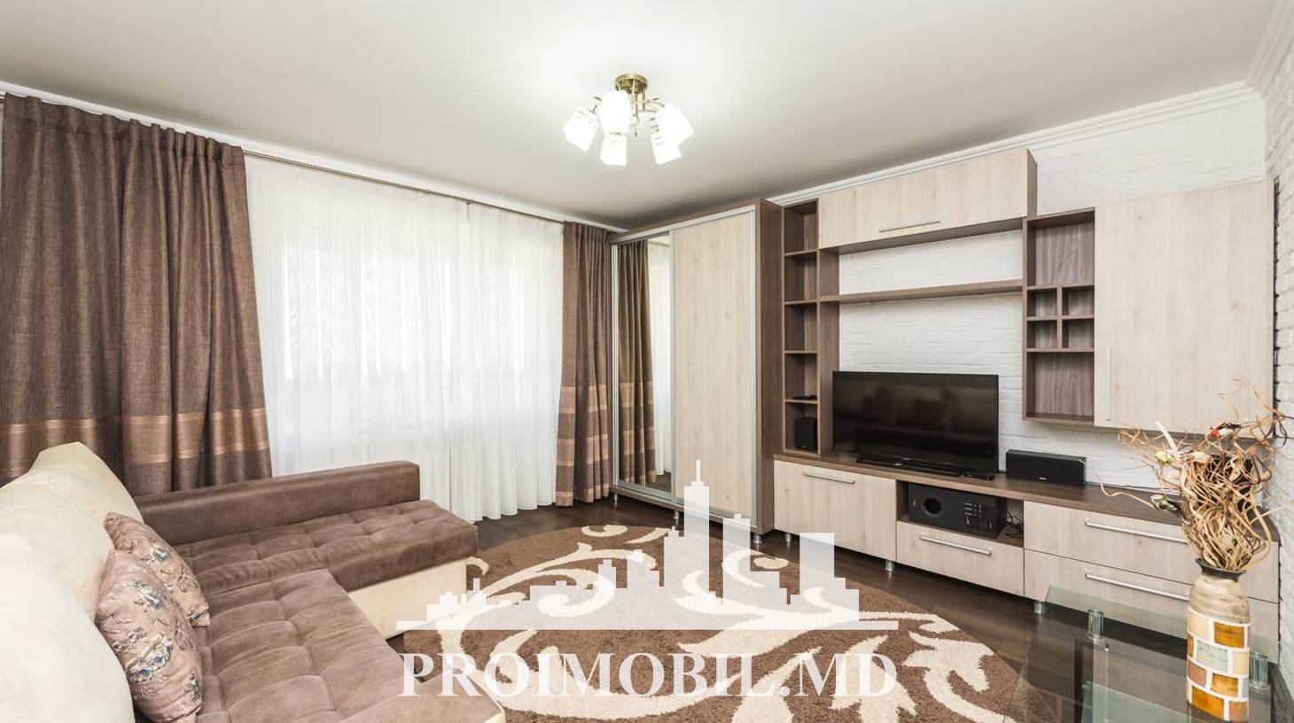 https://images.proimobil.md/SB1ZLV0KZ6semO_djWQNuyqEouTLcQFihPyGX0x-DwM/watermark:0.75:so:0:30:0.39/resize:fill:1460:816:1/gravity:ce/bG9jYWw6Ly8vZXN0YXRlL2xyL2NjYzkxZDQ0LWY2NDEtNDE5OC05MzczLTRkOTdhOWI2M2FkYi5qcGVn