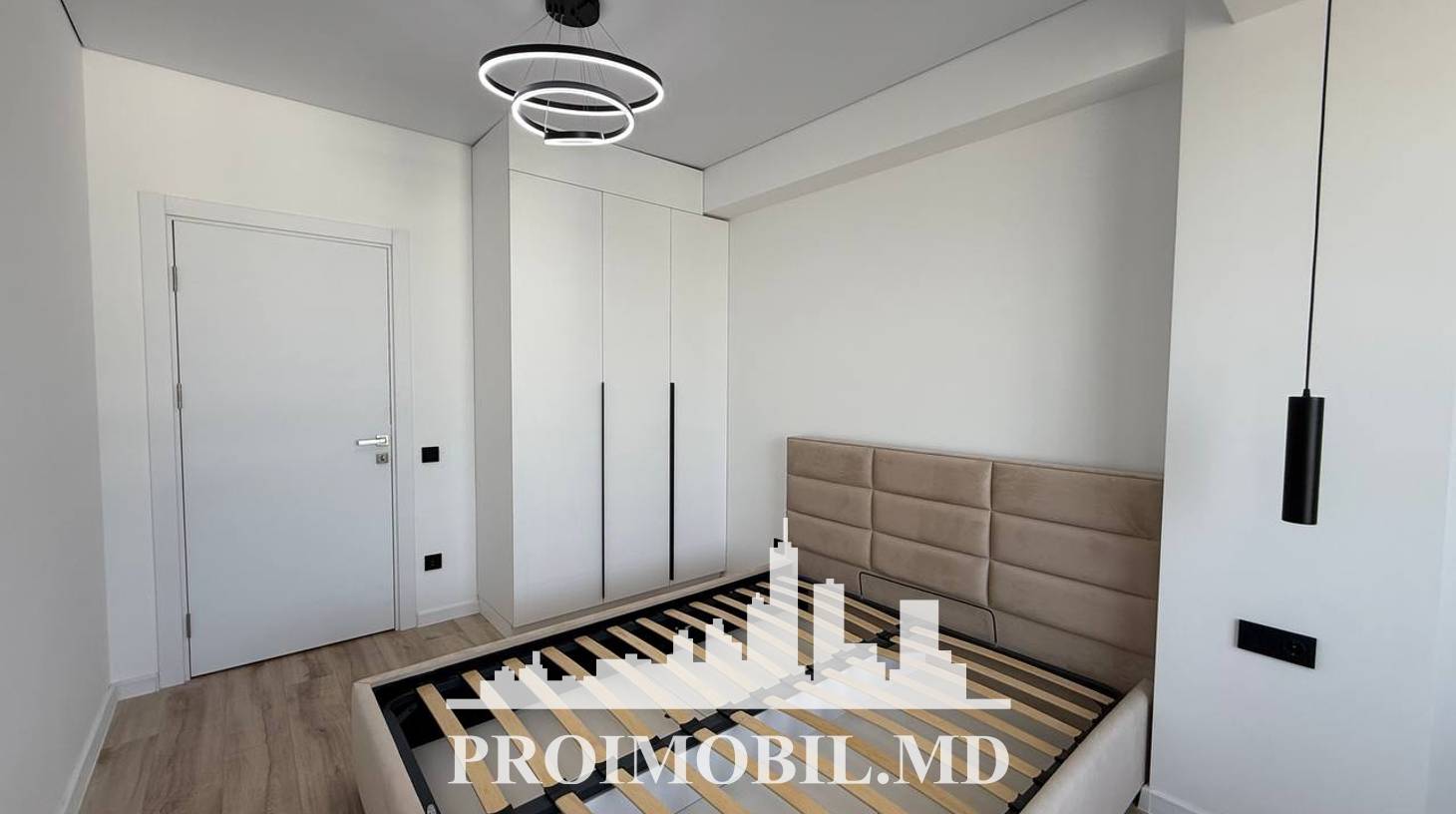 https://images.proimobil.md/SIhYcoVmcHTcOA7lUy85ixFsRqYCAATsXFoeZ8f1e58/watermark:0.75:so:0:30:0.39/resize:fill:1460:816:1/gravity:ce/bG9jYWw6Ly8vZXN0YXRlL2xyL2NmNjljN2IyLWM2ZmYtNDU1Mi1hM2QxLTBkZjY2NTI0MTAwYS5qcGVn