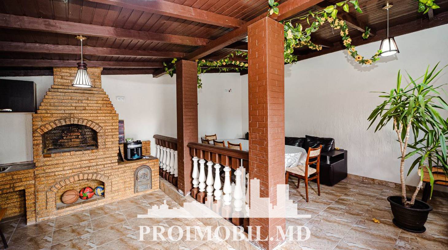 https://images.proimobil.md/SK85YDHHp8wftJVAMjp0n-j1iybR_EJs6UmTHE1C8ro/watermark:0.75:so:0:30:0.39/resize:fill:1460:816:1/gravity:ce/bG9jYWw6Ly8vZXN0YXRlL2xyL2JhYWYyMTYxLWIzNzYtNGVkNy1hOGUzLTI1Zjg3OGFkZmViZC5qcGVn
