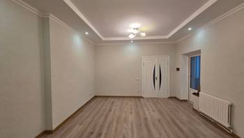 https://images.proimobil.md/SKDcto0uv1yOOMUs3UYzZXreWsMDd72os7y40YxEKhE/resize:fill:350:198:1/gravity:ce/bG9jYWw6Ly8vZXN0YXRlL2xyL2JkN2JhZmM2LTJiZTctNDkyZi1hMTUyLTIyMGE4NjdkYWE3NS5qcGVn