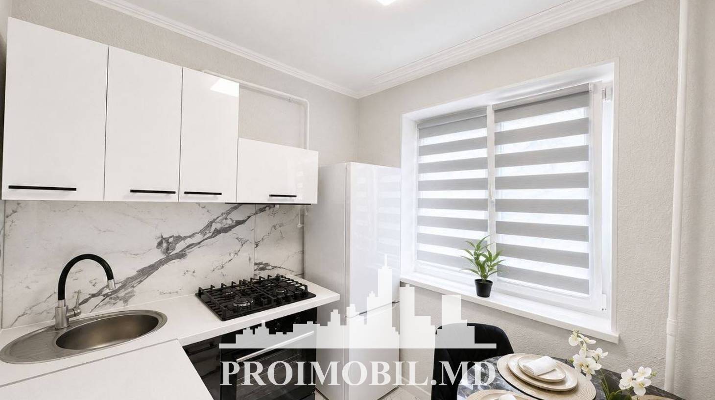 https://images.proimobil.md/SLcsSnqf2V587fQEJ92_OEyF5L09crQkDp2rXF77aAE/watermark:0.75:so:0:30:0.39/resize:fill:1460:816:1/gravity:ce/bG9jYWw6Ly8vZXN0YXRlL2xyL2IzNDMzNWY0LWZhMjItNDMzOC04MDlhLWNiMWI4NmQ4YWJkOC5qcGVn