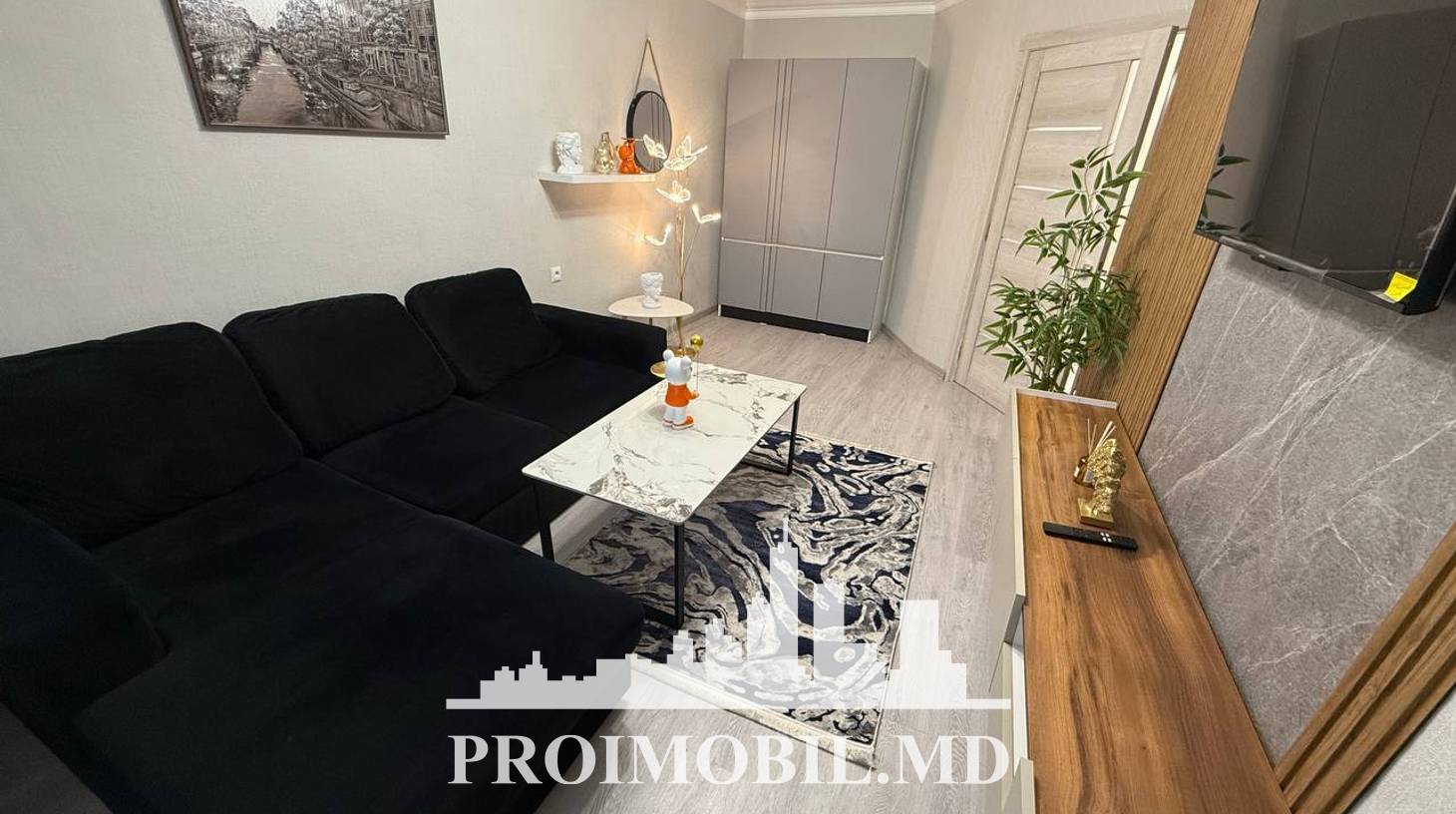 https://images.proimobil.md/SRZdr48fktGnMVL406DZMc-oNlKUXAtiIehLPwHJ_-U/watermark:0.75:so:0:30:0.39/resize:fill:1460:816:1/gravity:ce/bG9jYWw6Ly8vZXN0YXRlL2xyLzY0NmQxN2NhLWVhNjItNDk4NC04MWM1LTVhNGI1YzljMjE4Ny5qcGVn