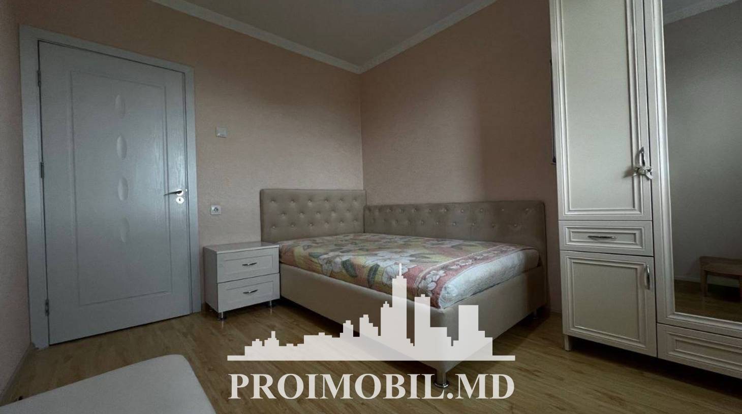 https://images.proimobil.md/ST1UIX7yVlVVzyUF5j0l8XoWDS3xEZmTlKznwEkmPEk/watermark:0.75:so:0:30:0.39/resize:fill:1460:816:1/gravity:ce/bG9jYWw6Ly8vZXN0YXRlL2xyL2RhNzgxOTlhLWRhZTYtNGQzMC1iZGQxLWJkYWI5MjkwZGQ0Ni5qcGVn