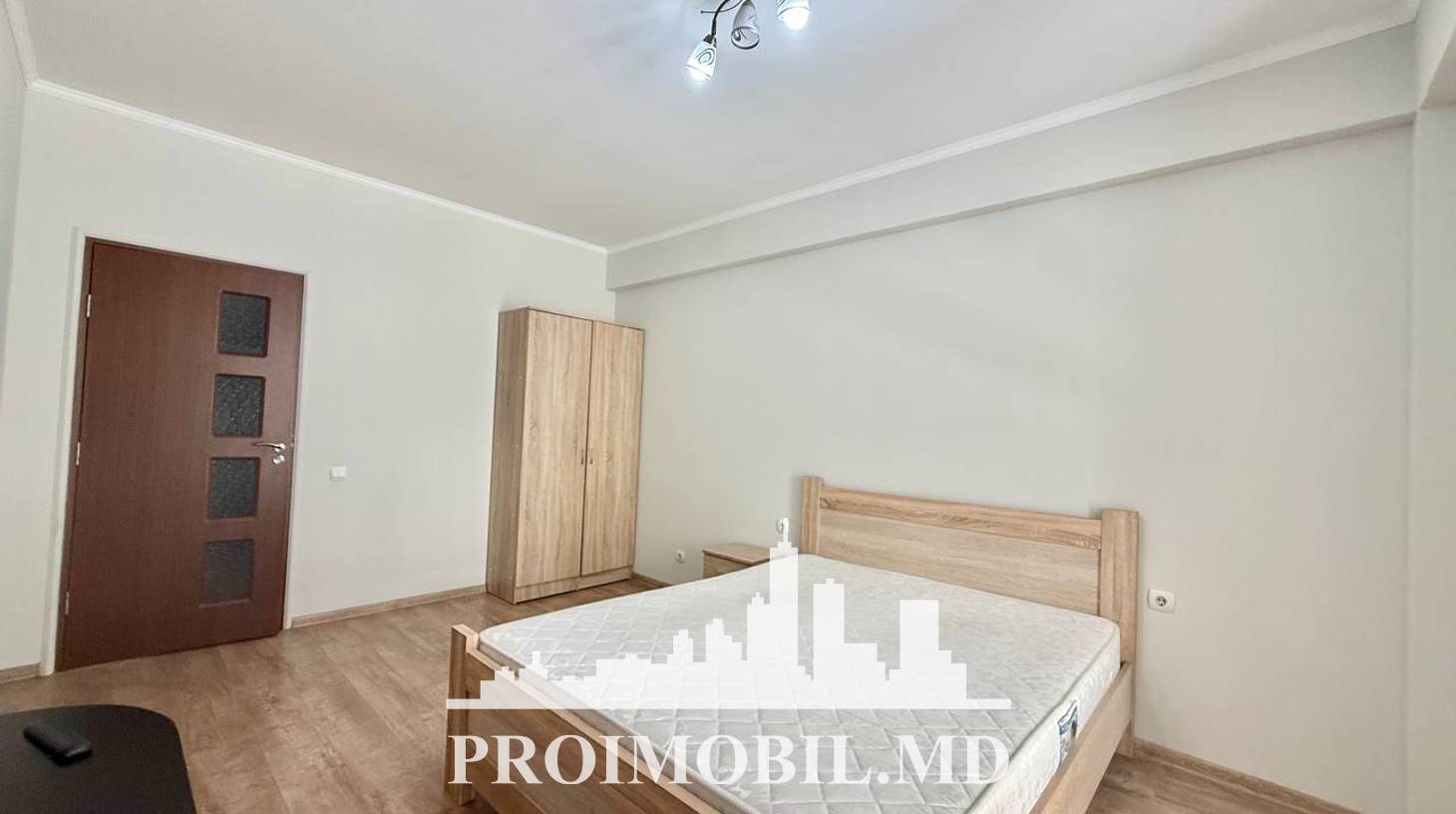 https://images.proimobil.md/STFMv0jLLOPYXrVXm0Fm9u4rniJqcTzJNyZMhvgoUPw/watermark:0.75:so:0:30:0.39/resize:fill:1460:816:1/gravity:ce/bG9jYWw6Ly8vZXN0YXRlL2xyL2YyZjIwNDExLWE3NjUtNDEzYi1hN2ExLWExNmQzMGE1M2E4Yi5qcGVn