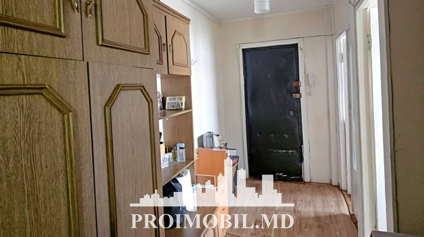 https://images.proimobil.md/SVDy-nJecXuPpUuO6YQpoLPJbgV2dytTvMmGJq4T6a4/watermark:0.75:so:0:30:0.39/resize:fill:1460:816:1/gravity:ce/bG9jYWw6Ly8vZXN0YXRlL2xyL2VlNGE3Y2YyLWVkNWEtNDVjOS05NzZhLTIxOTFjMDkwNzhlZi5qcGVn