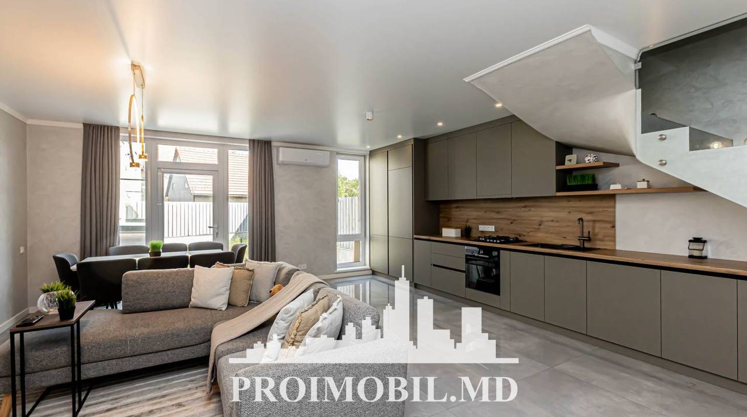 https://images.proimobil.md/SWZLqm7SfbFWI8F3ysXv-ifRIZ4-GY8DfVWIukOm5Ik/watermark:0.75:so:0:30:0.39/resize:fill:1460:816:1/gravity:ce/bG9jYWw6Ly8vZXN0YXRlL2xyL2MxOTM1MTE5LTI5NjgtNGNmNS1iMGFjLTAyMjIwYWU2NzdiMi5qcGVn