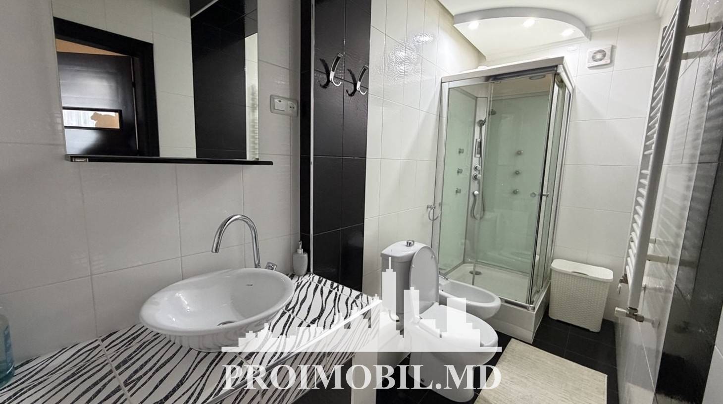 https://images.proimobil.md/SZBqQymprUVtXQkUXNdJmaeZPR1TNcpcc-GH6Egp3oU/watermark:0.75:so:0:30:0.39/resize:fill:1460:816:1/gravity:ce/bG9jYWw6Ly8vZXN0YXRlL2xyL2U0N2U4YmU2LWExYzAtNGJkMC04MTIxLTYyZTk1YWFhODI4OC5qcGVn