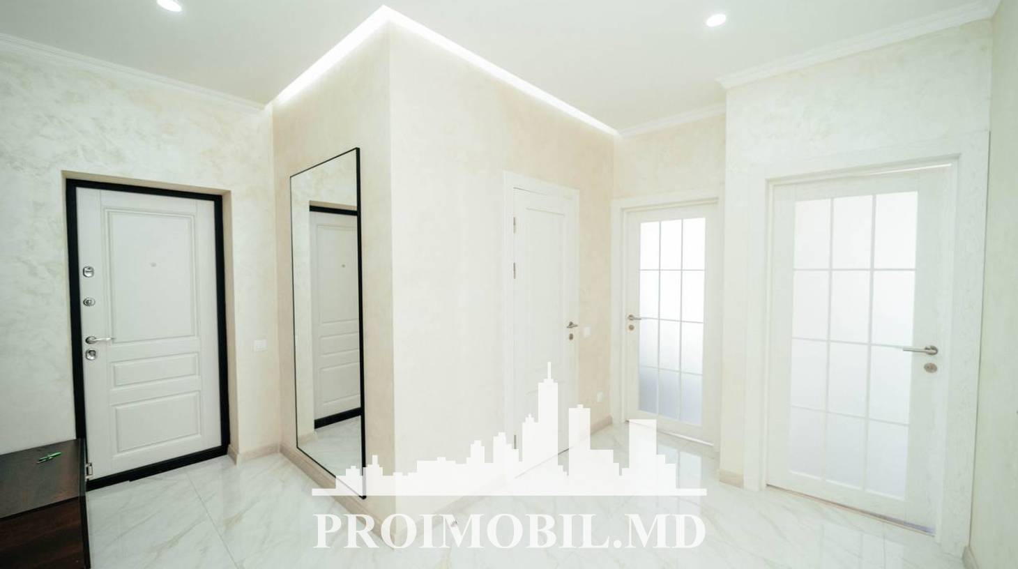 https://images.proimobil.md/SaByUdv6S_srrSUkwxTTTUpzGdqYhHArk6Rs8_-_pA4/watermark:0.75:so:0:30:0.39/resize:fill:1460:816:1/gravity:ce/bG9jYWw6Ly8vZXN0YXRlL2xyLzBlNjkzZWJhLTAxMmItNDVlZC04MGNjLTk2YWMxZjEyY2Q4YS5qcGVn