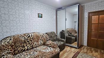 https://images.proimobil.md/Sa_t7vs4mrp0k6M8XA6kIDNM6Hv_-HSoJBQcvKiC1WU/resize:fill:350:198:1/gravity:ce/bG9jYWw6Ly8vZXN0YXRlL2xyLzc5OWI1N2U3LTczOTktNDM0NC1iZjQ5LWQ3MWMxODRlMzAwZC5qcGVn