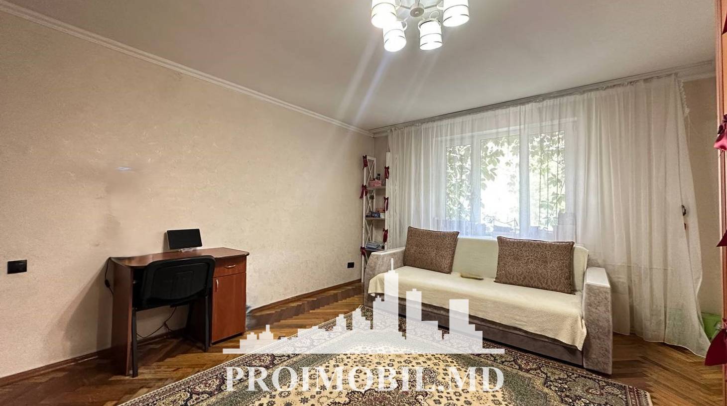 https://images.proimobil.md/Sc-4Jh2StmkzMwcZrTSDfnMbQVaZcIC0dMGHVKT2NkQ/watermark:0.75:so:0:30:0.39/resize:fill:1460:816:1/gravity:ce/bG9jYWw6Ly8vZXN0YXRlL2xyL2RjZTY1YTkyLWZiNDktNDM0MS1iMjA0LWE0ZjExNjg0YmY5NS5qcGVn