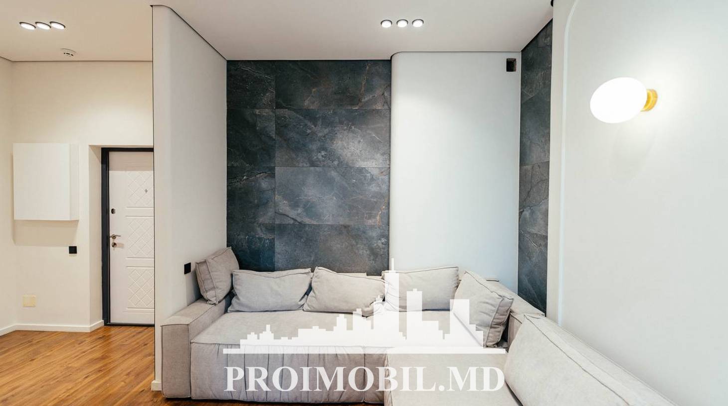 https://images.proimobil.md/Senzoj5pHXOLe_6dIYeORsrHV5egDgFYNXNa7J6ttYU/watermark:0.75:so:0:30:0.39/resize:fill:1460:816:1/gravity:ce/bG9jYWw6Ly8vZXN0YXRlL2xyLzU2NTczZTc0LTZkMDctNGNiOS05OTBjLTVhMzNlZTUyNzRmYy5qcGVn