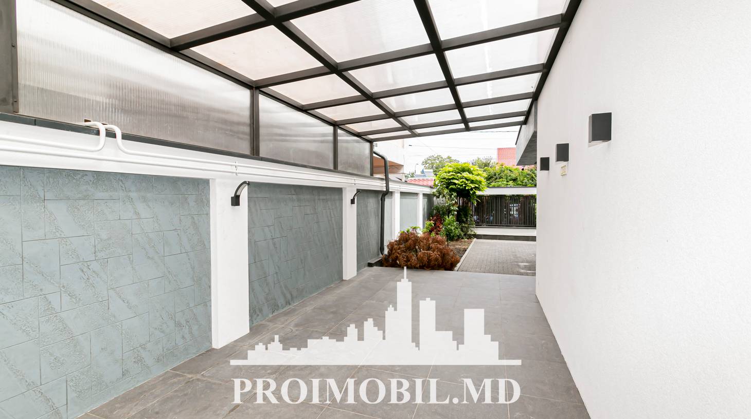 https://images.proimobil.md/Sf4Jq3WWtjqadKRqUs4ro7MDw37MRXT4Bfn5vHT5A5Y/watermark:0.75:so:0:30:0.39/resize:fill:1460:816:1/gravity:ce/bG9jYWw6Ly8vZXN0YXRlL2xyLzQ2MzE0NDFmLWM5ZjgtNGI5NS1iYTZkLTcxNGZkMGJmOWNlMC5qcGVn