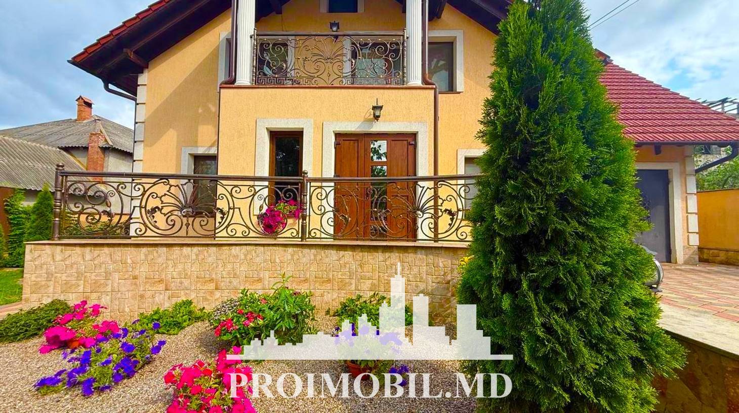 https://images.proimobil.md/ShQkBA2507puioAHAlr0PyohOqLK7WCDLAnwpzOzpQc/watermark:0.75:so:0:30:0.39/resize:fill:1460:816:1/gravity:ce/bG9jYWw6Ly8vZXN0YXRlL2xyLzYzMmViZGI4LWMyYzItNDY4OC04ZTg1LWY4MjhjOGMwZDFiZC5qcGVn