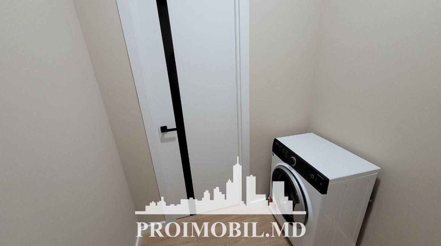https://images.proimobil.md/SiPGfjuTG0ZGJNJoo5r8p8ffCb2pxRUnbCkQd_wDk88/watermark:0.75:so:0:30:0.39/resize:fill:1460:816:1/gravity:ce/bG9jYWw6Ly8vZXN0YXRlL2xyLzA0MGJiOWYxLTY5NDktNDQ3ZS1hMjU5LWE5NmFmM2JjNGM4YS5qcGVn